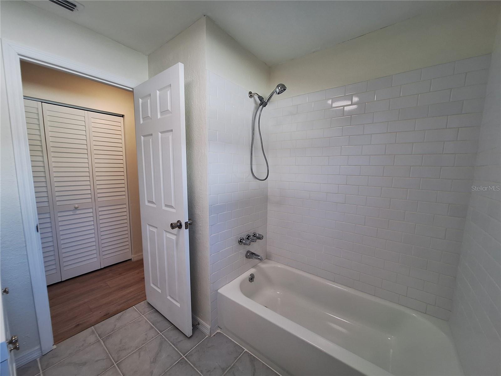 DEL PRADO IMPERIAL - Residential