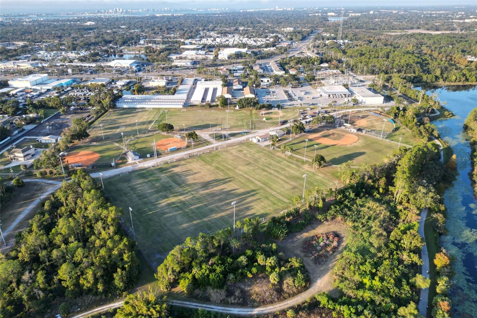 DEL PRADO IMPERIAL - Residential