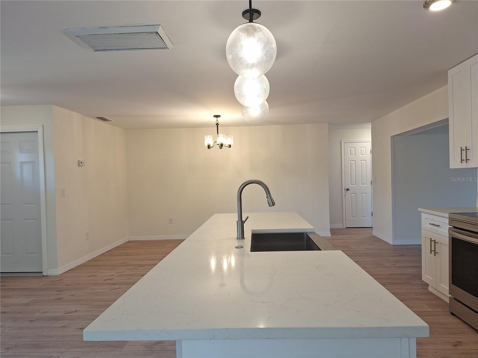 DEL PRADO IMPERIAL - Residential