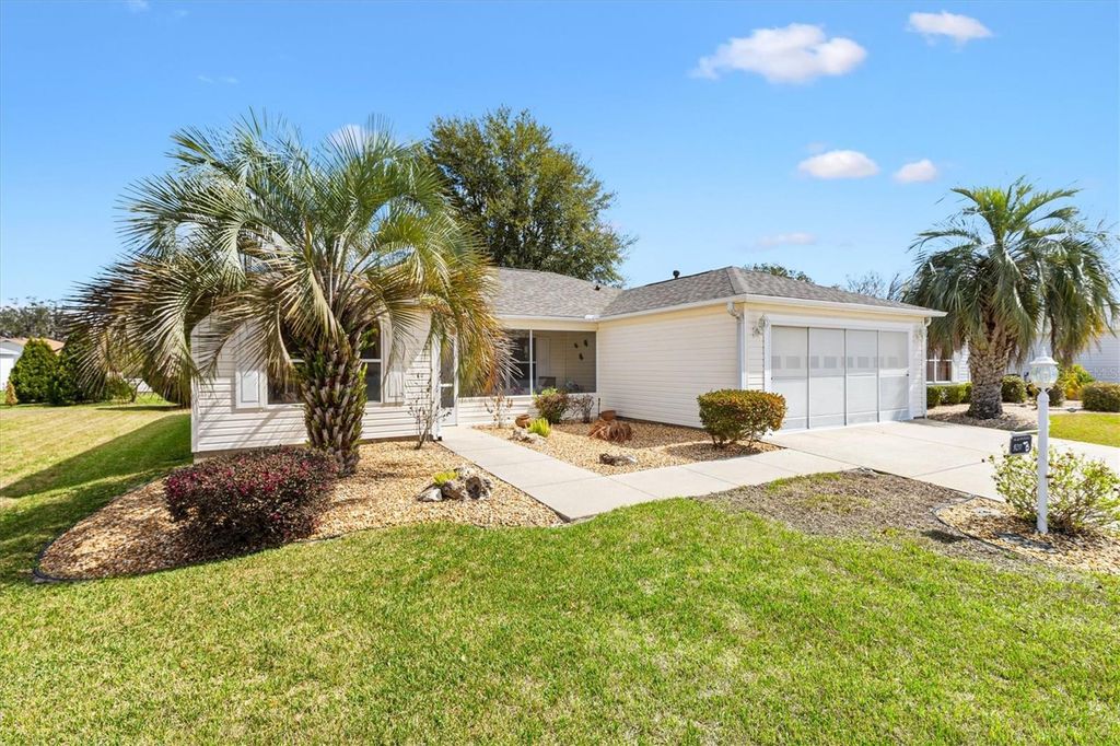 Photo of 9211 SE 179th Osage Place, The Villages, FL 32162 (MLS # G5109141)