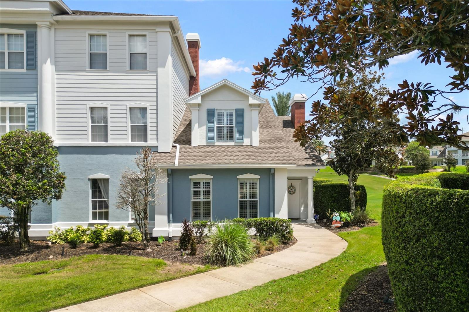1593 HERITAGE CROSSING COURT