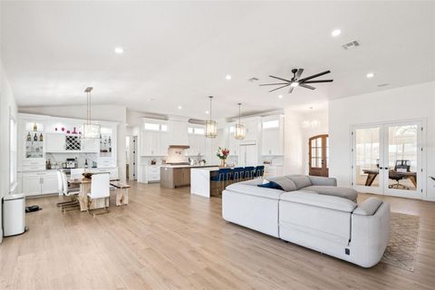 Tiny photo for 10839 Lakeshore Drive, Clermont, FL 34711 (MLS # G5108839)