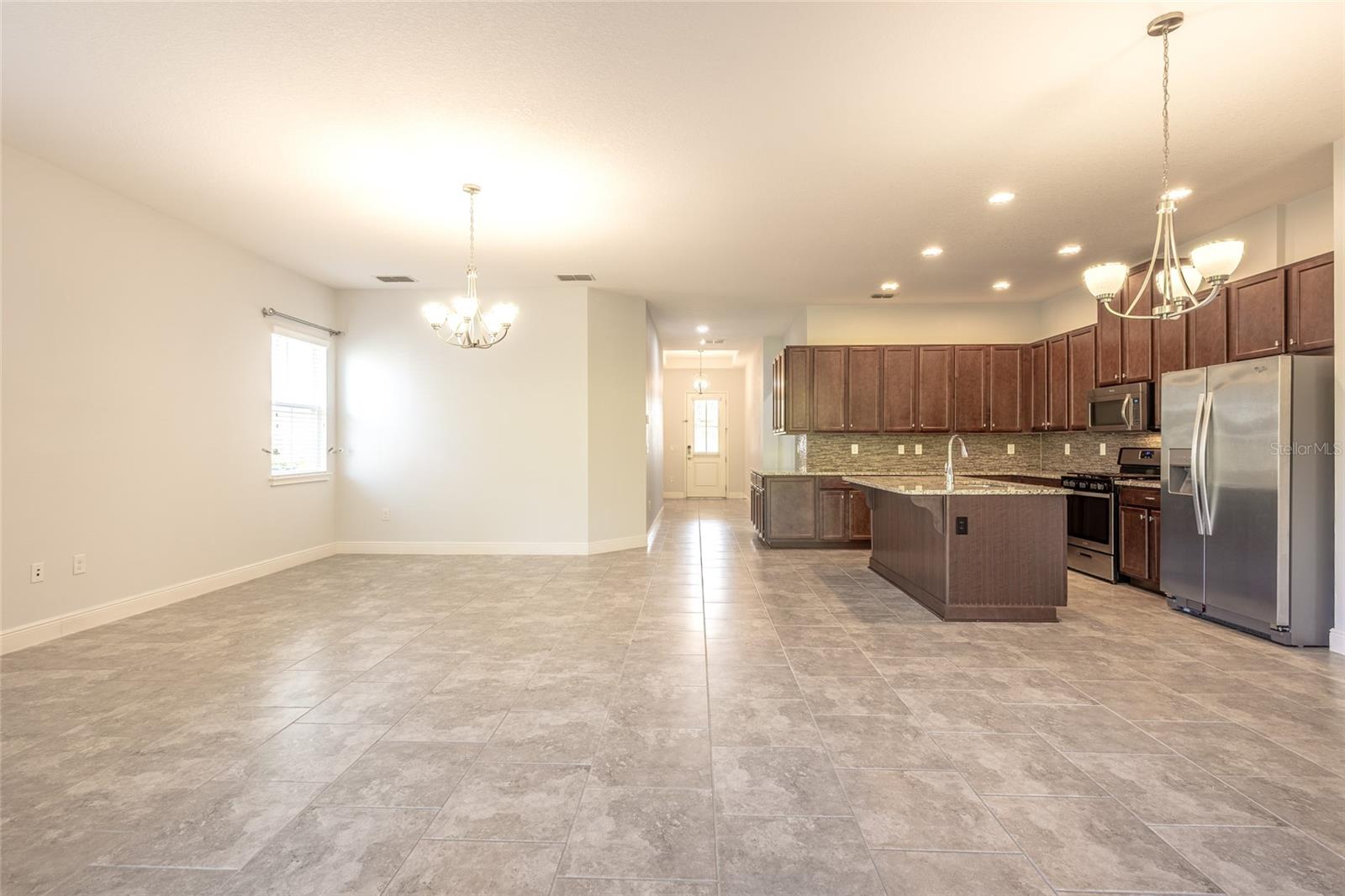 TWIN LAKES PH 1 - Residential