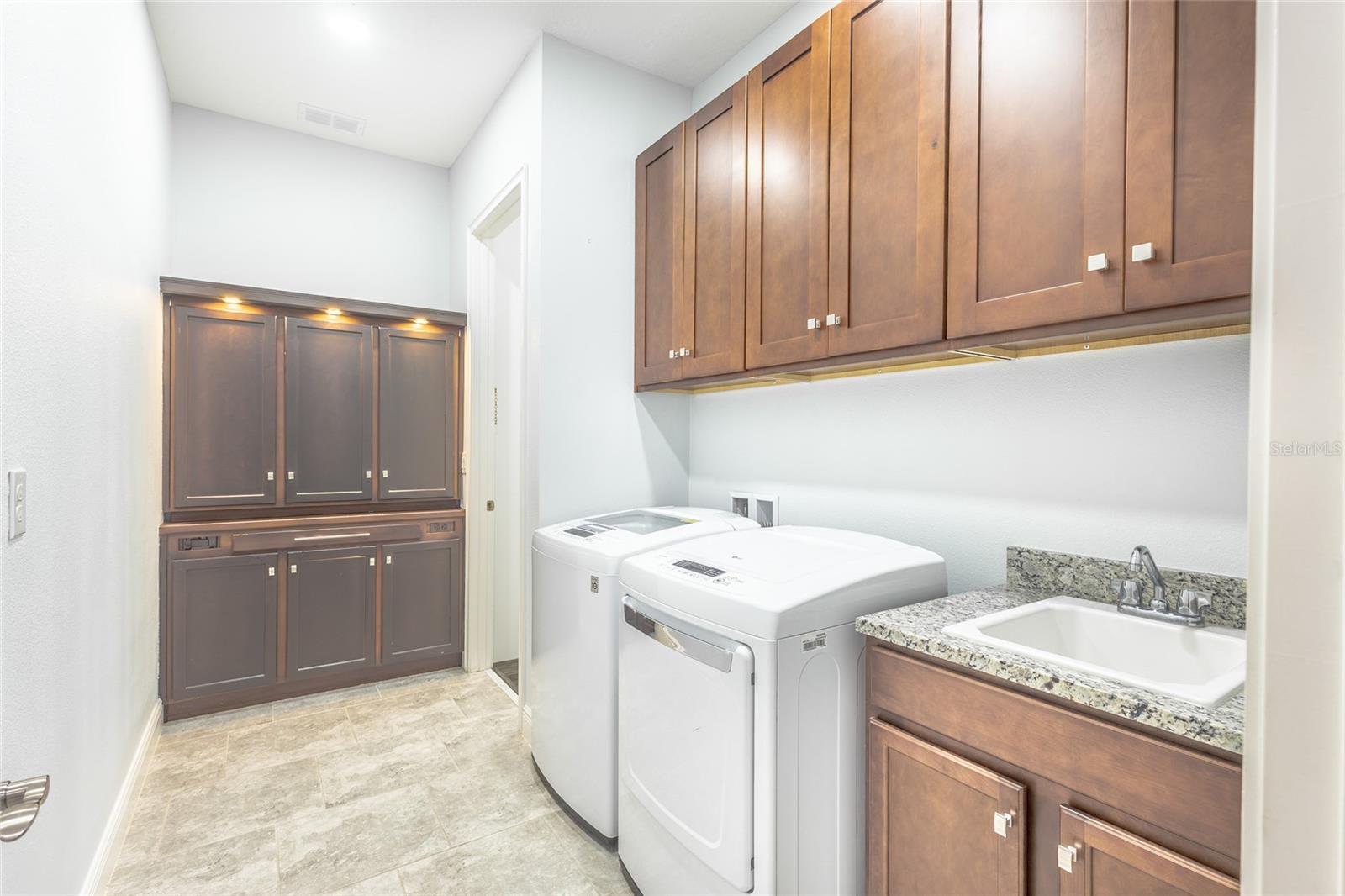 TWIN LAKES PH 1 - Residential