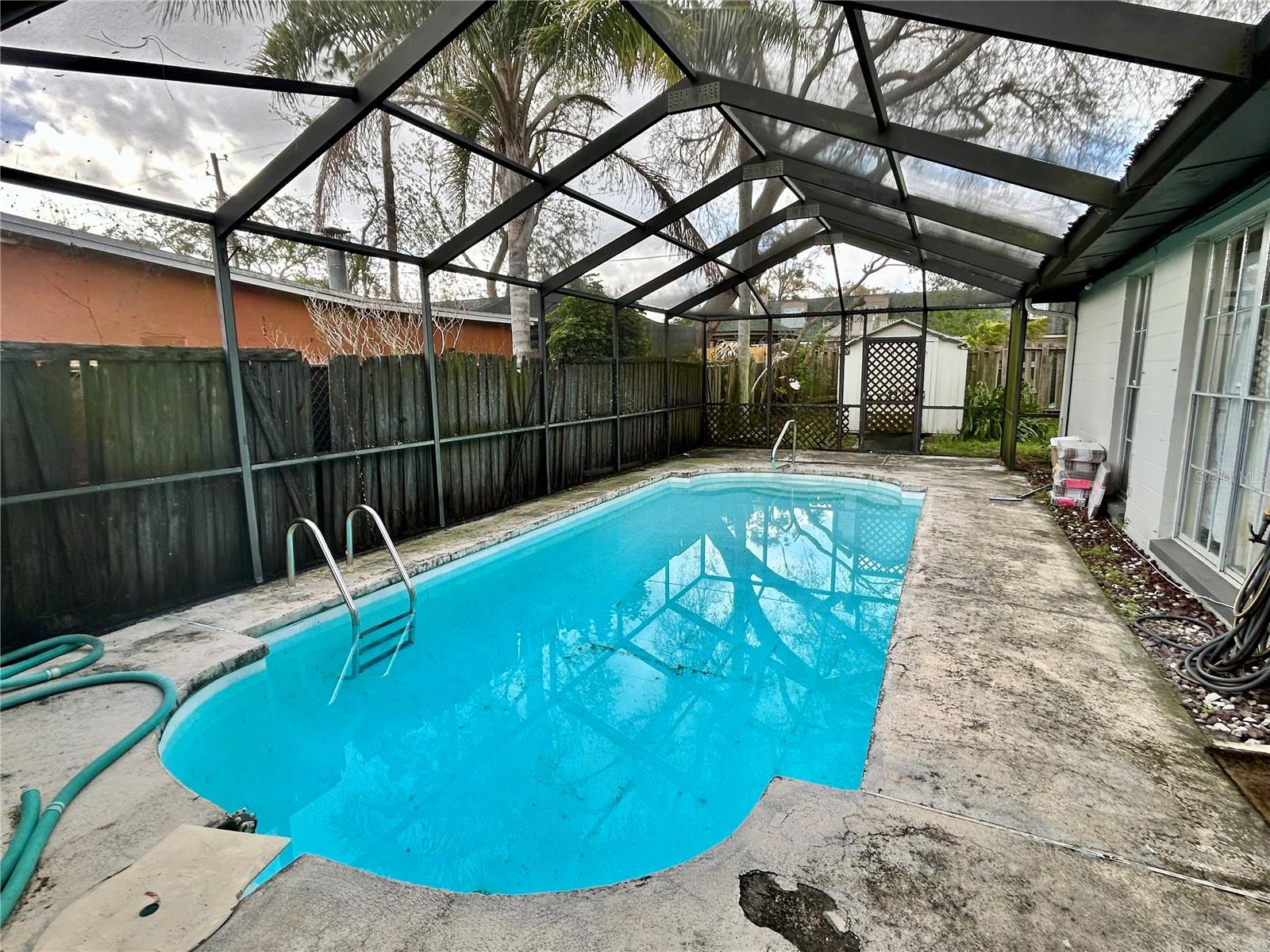 LAKEWOOD ESTATES UNIT 4 - Residential