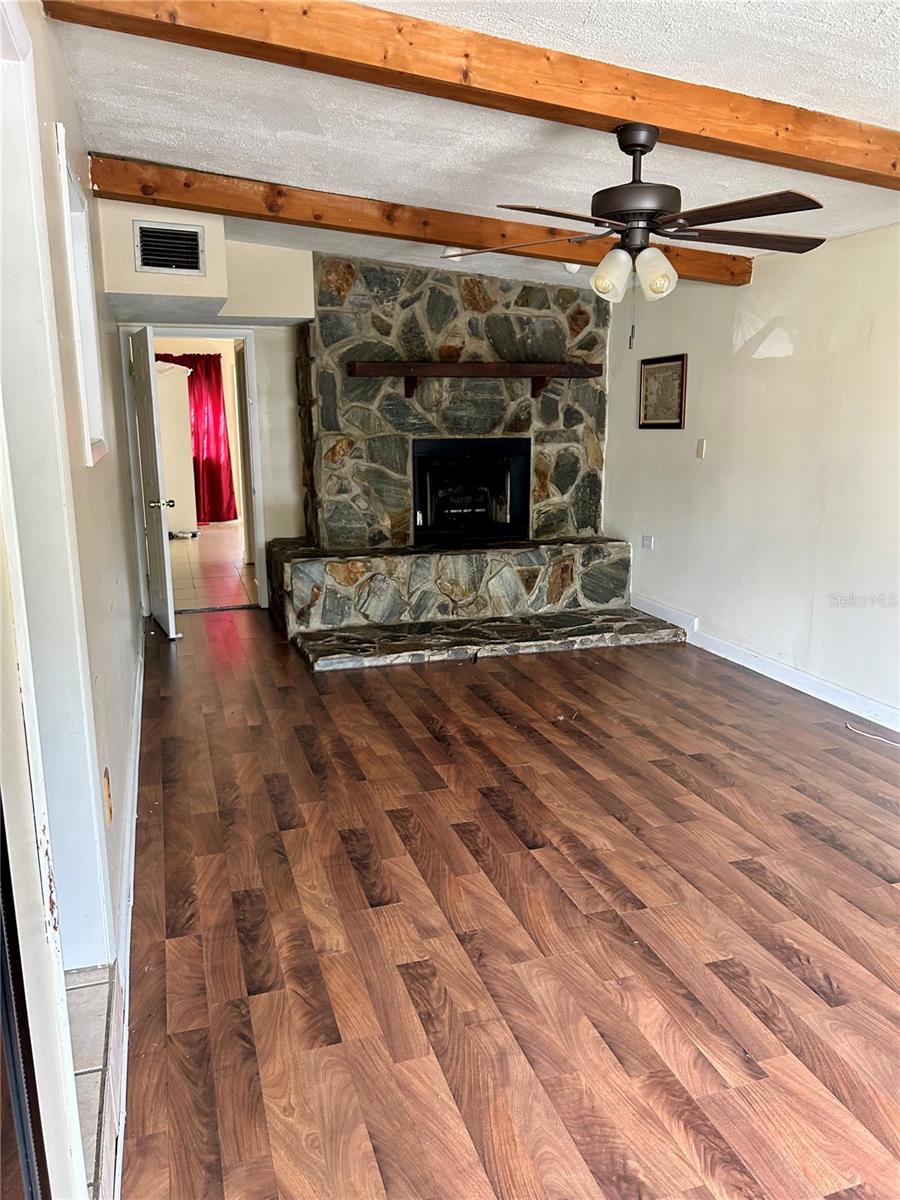 LAKEWOOD ESTATES UNIT 4 - Residential