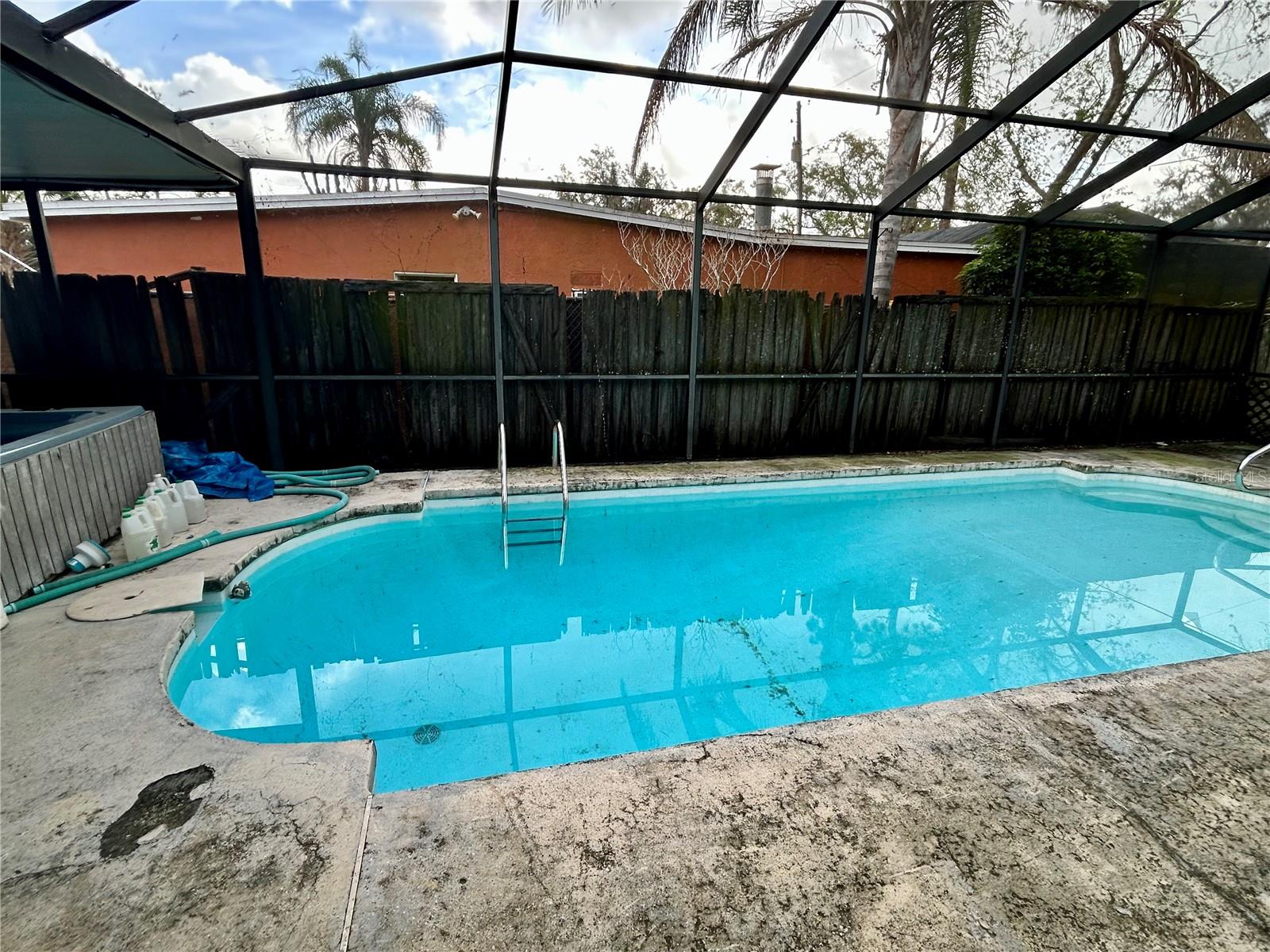 LAKEWOOD ESTATES UNIT 4 - Residential