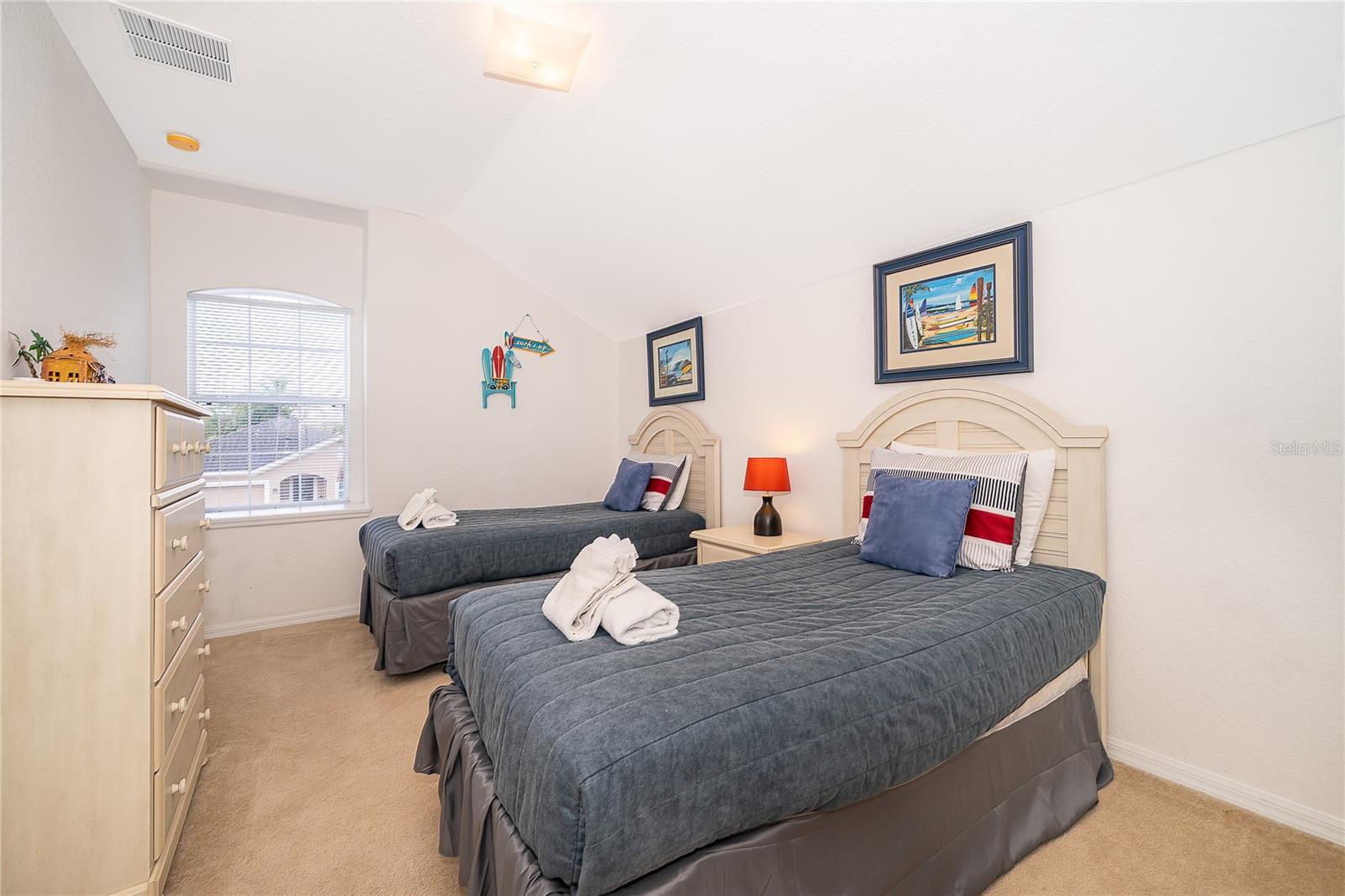 MARBELLA AT DAVENPORT PB 1 42 PG 29-30 LOT 31 - Residential