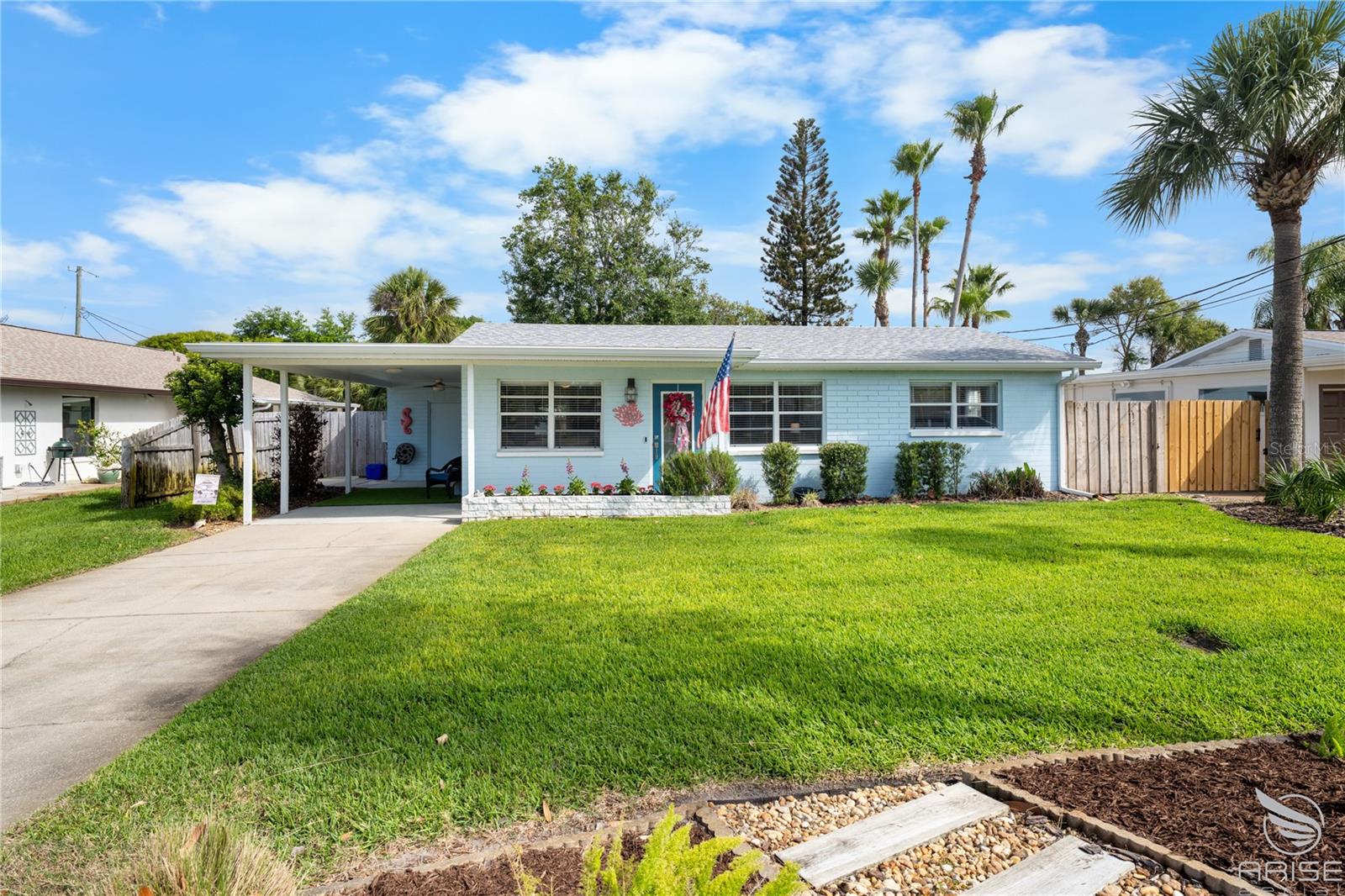 DETWILERS N 650 FT LT 02 16 17 34 NEW SMYRNA BEACH - Residential