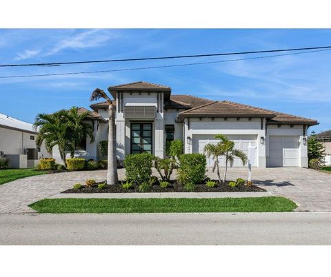 A home in PUNTA GORDA