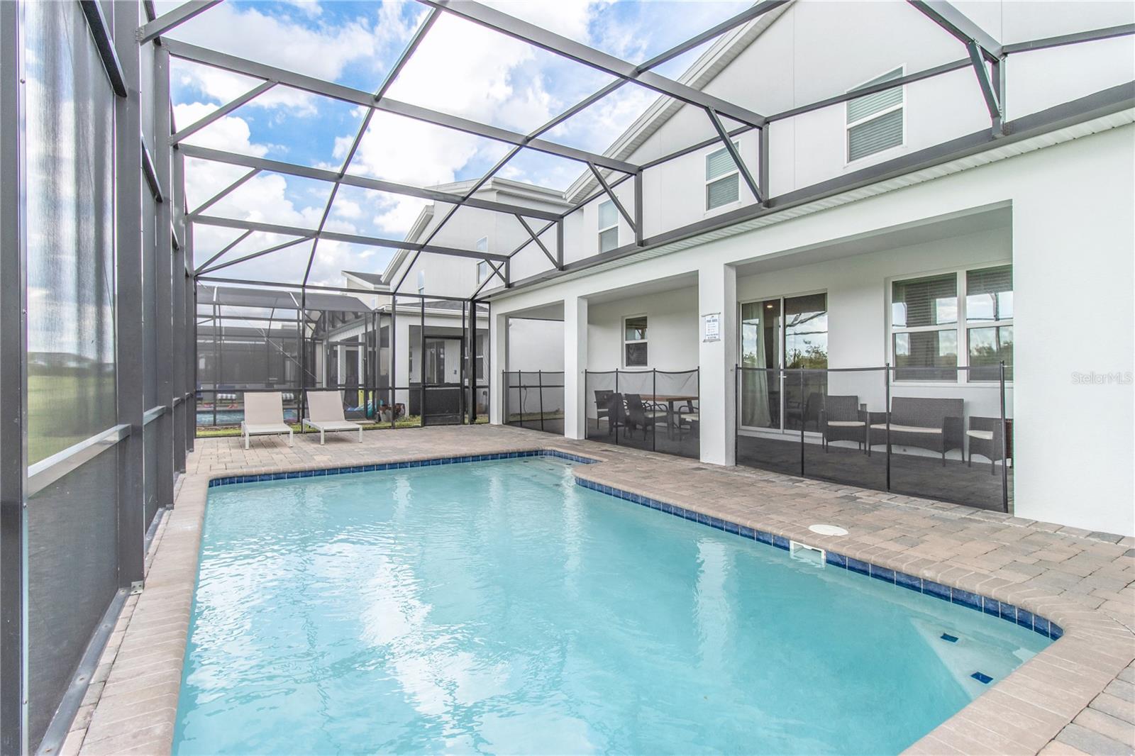 COVE AT STOREY LAKE II - Residential