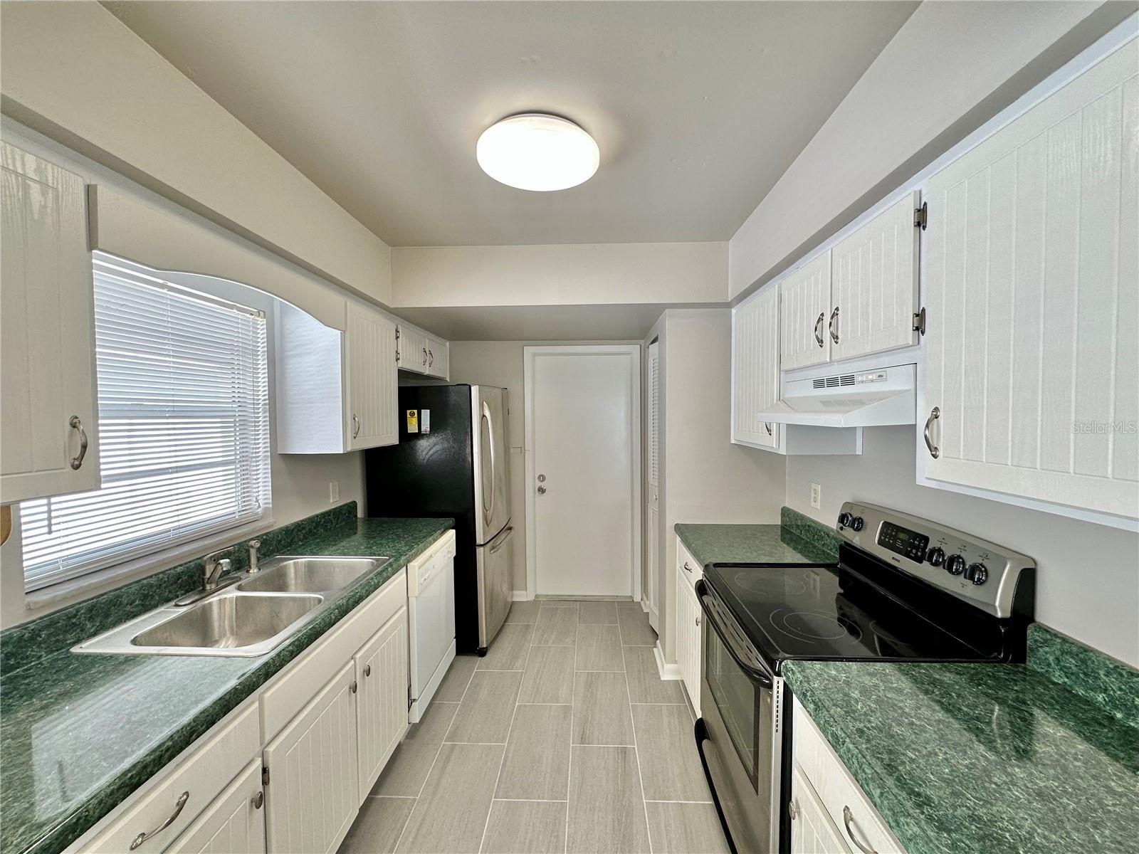 TOWNN COUNTRY PARK SEC 9 UN 03 - Residential