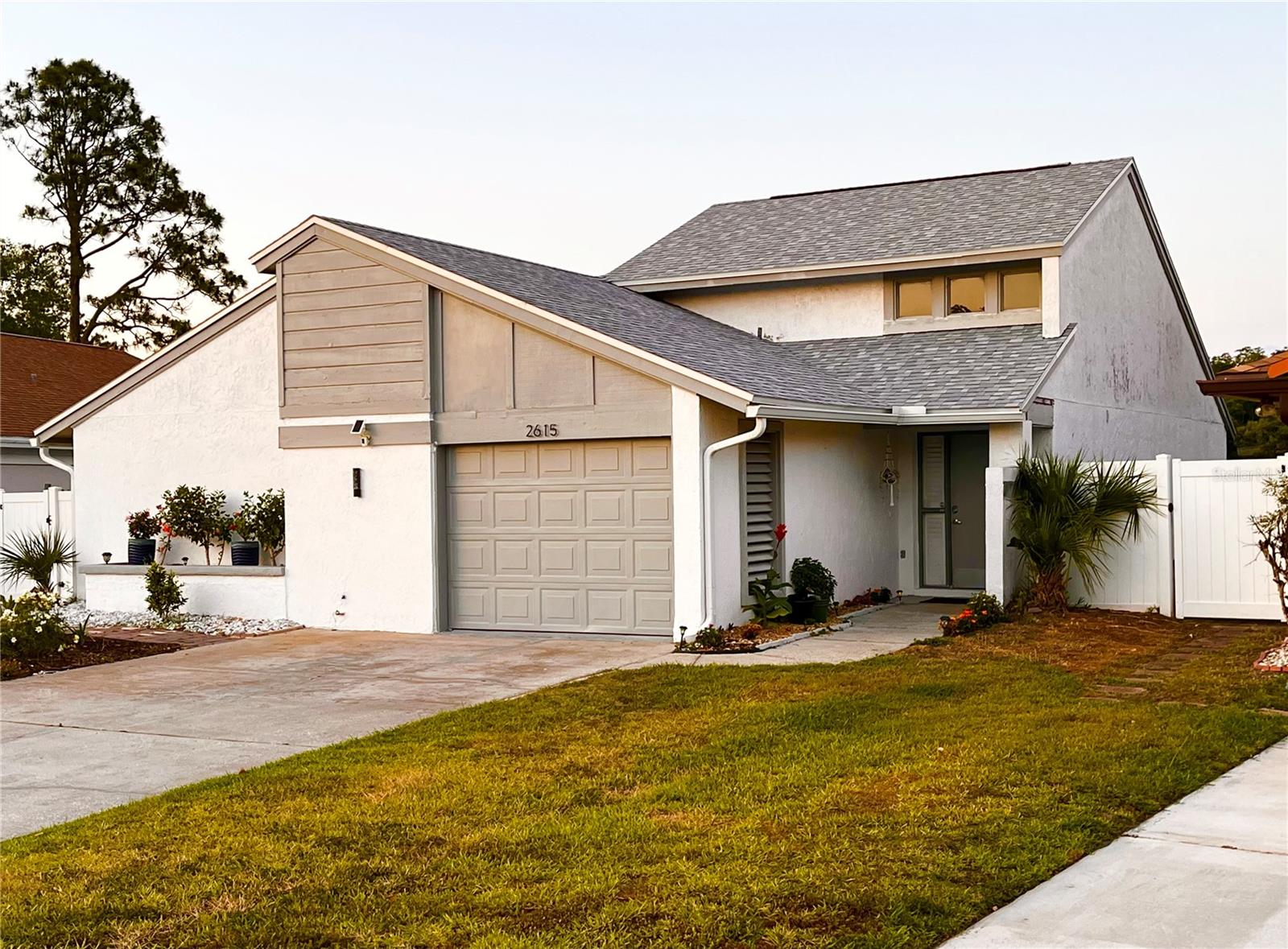 2615 AUTUMN GREEN DRIVE