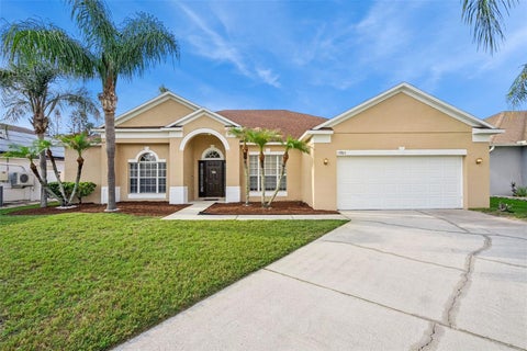 Photo of 13805 Eagles Glen Court, Orlando, FL 32837 (MLS # S5150153)