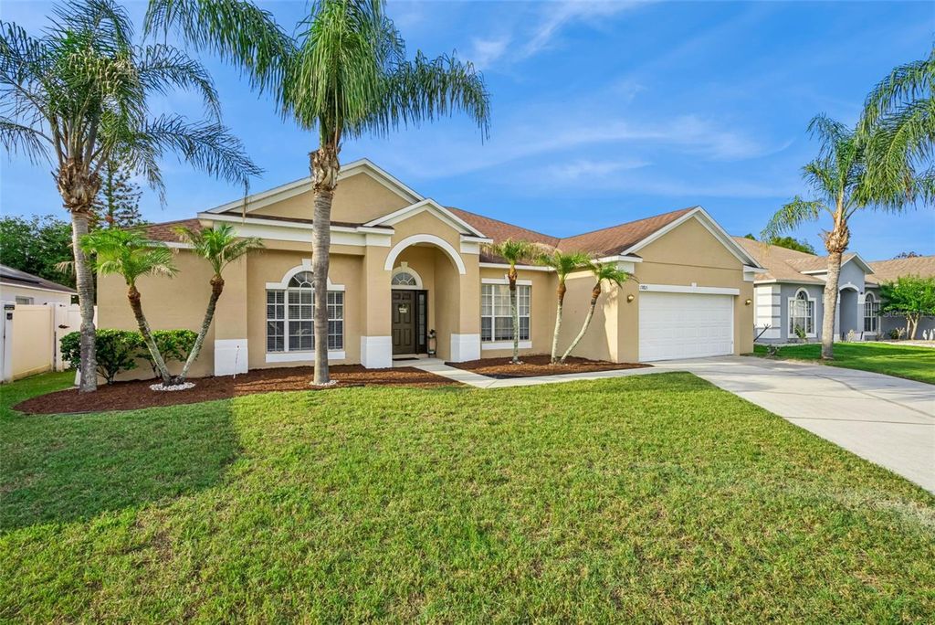 Photo of 13805 Eagles Glen Court, Orlando, FL 32837 (MLS # S5150153)