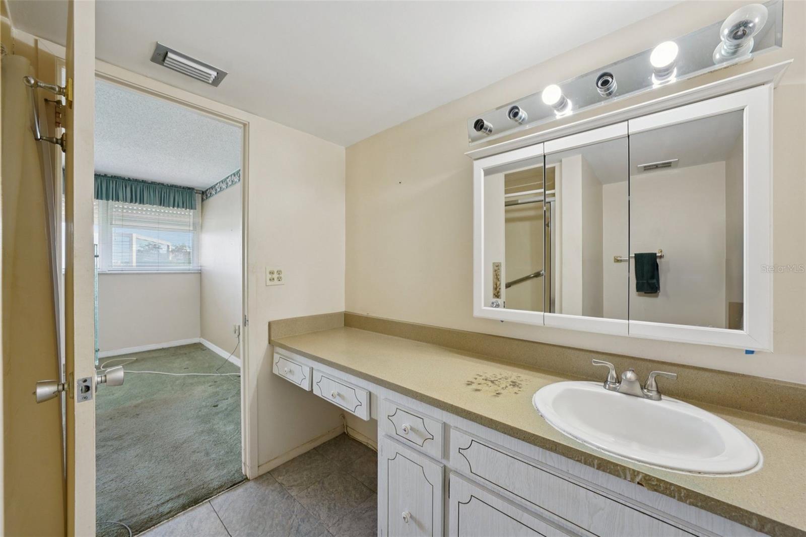 BAY ISLAND GROUP 2 - Residential