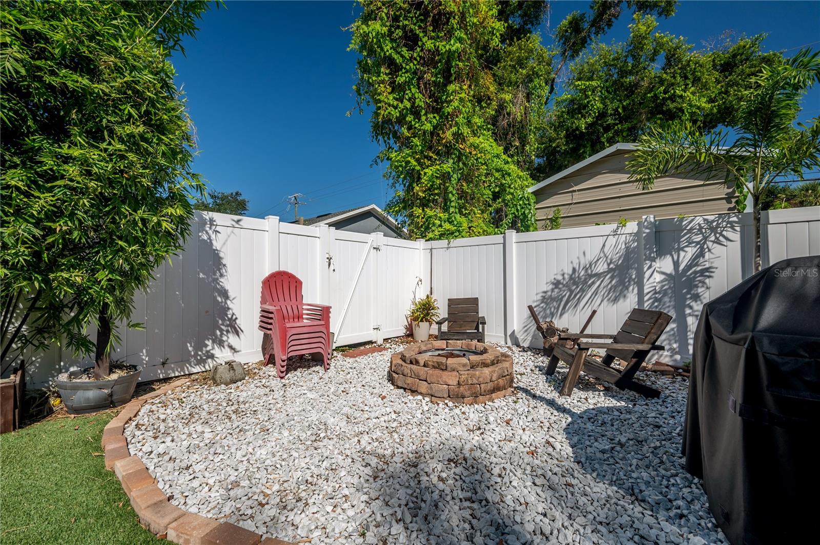 ARLINGTON HEIGHTS - Residential Lease