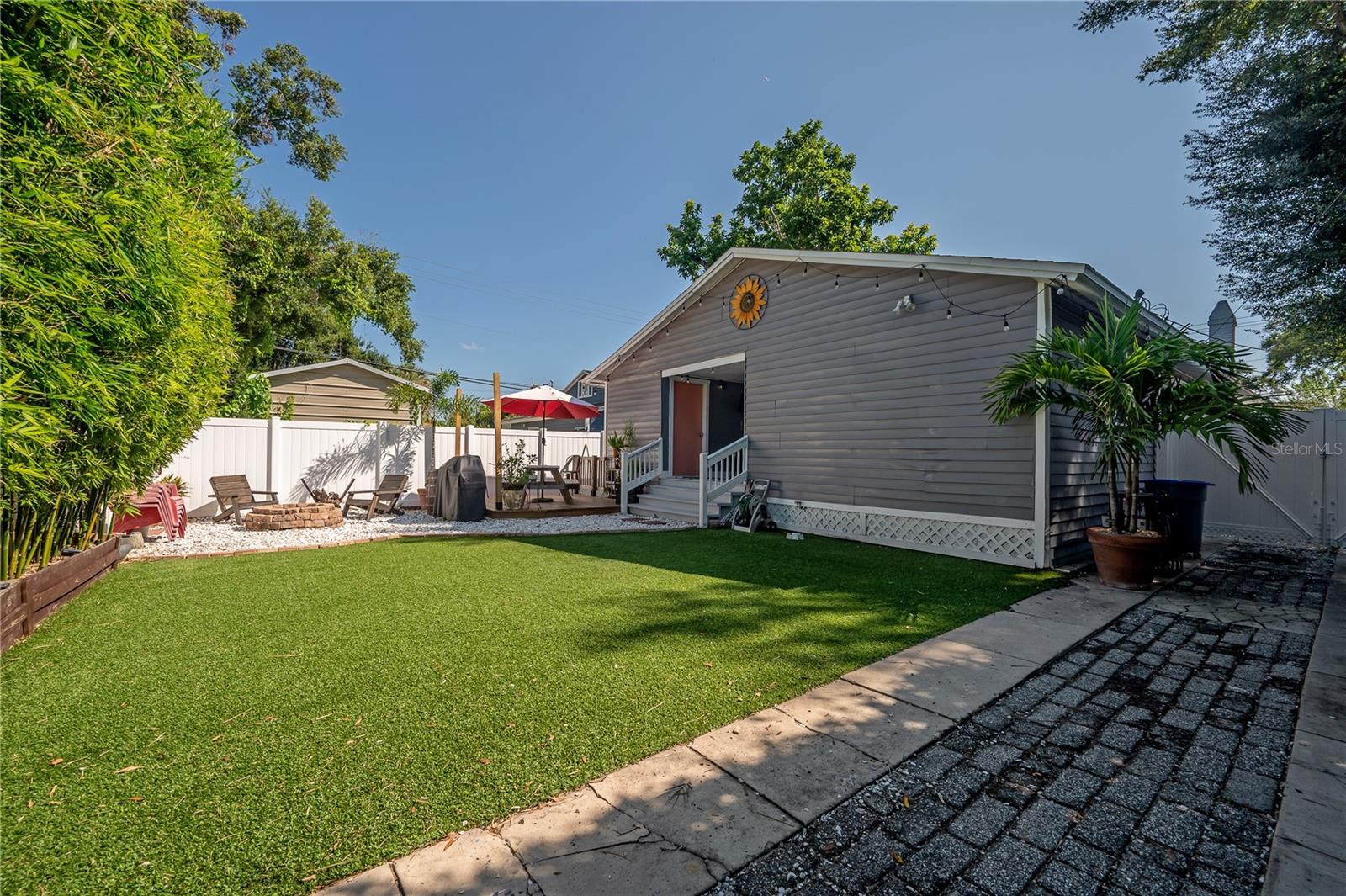 ARLINGTON HEIGHTS - Residential Lease