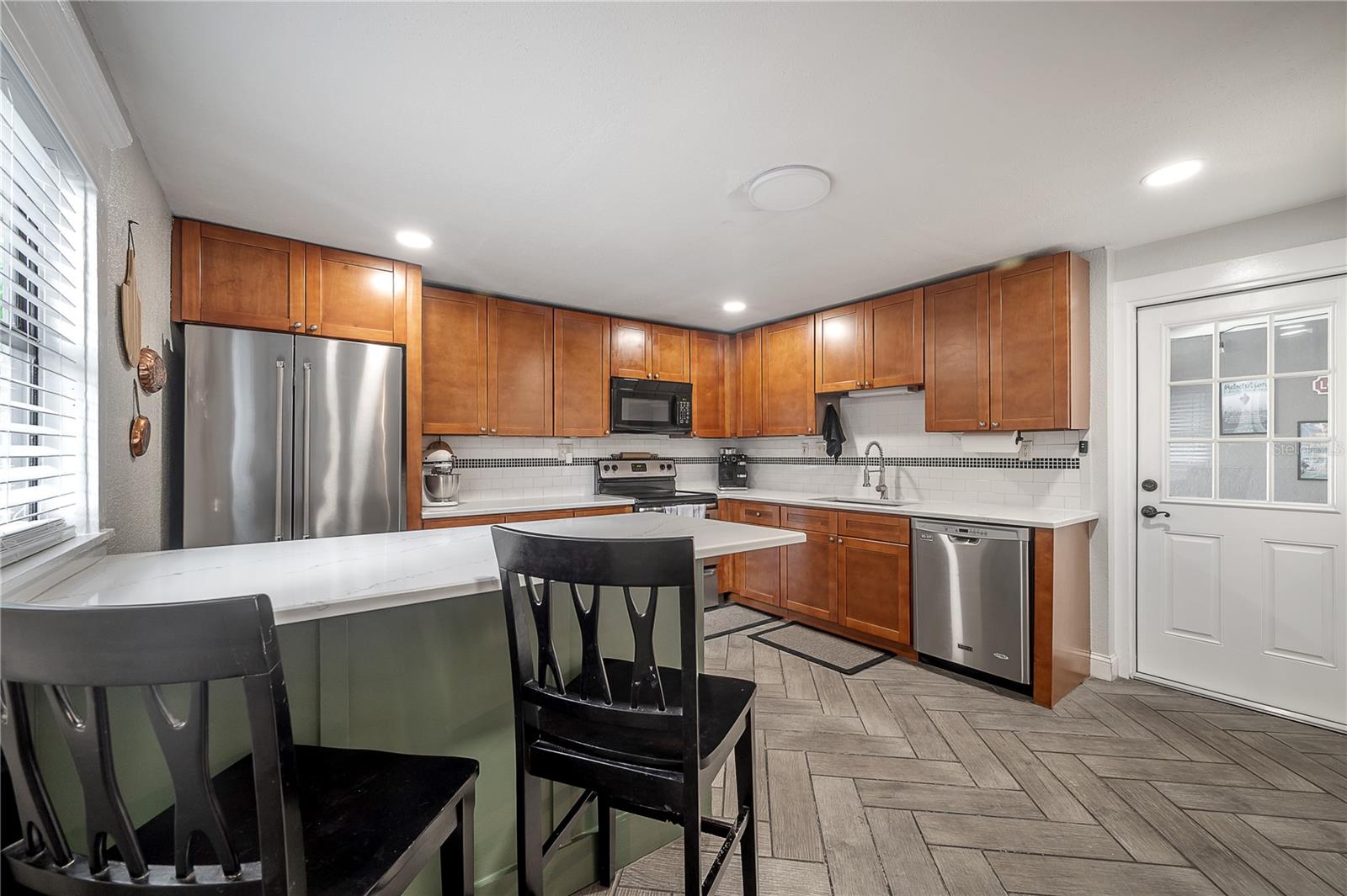 ARLINGTON HEIGHTS - Residential Lease