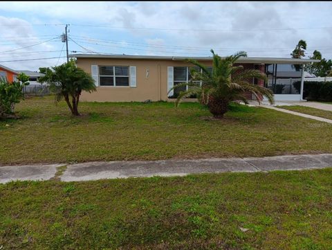 A home in NORTH PORT