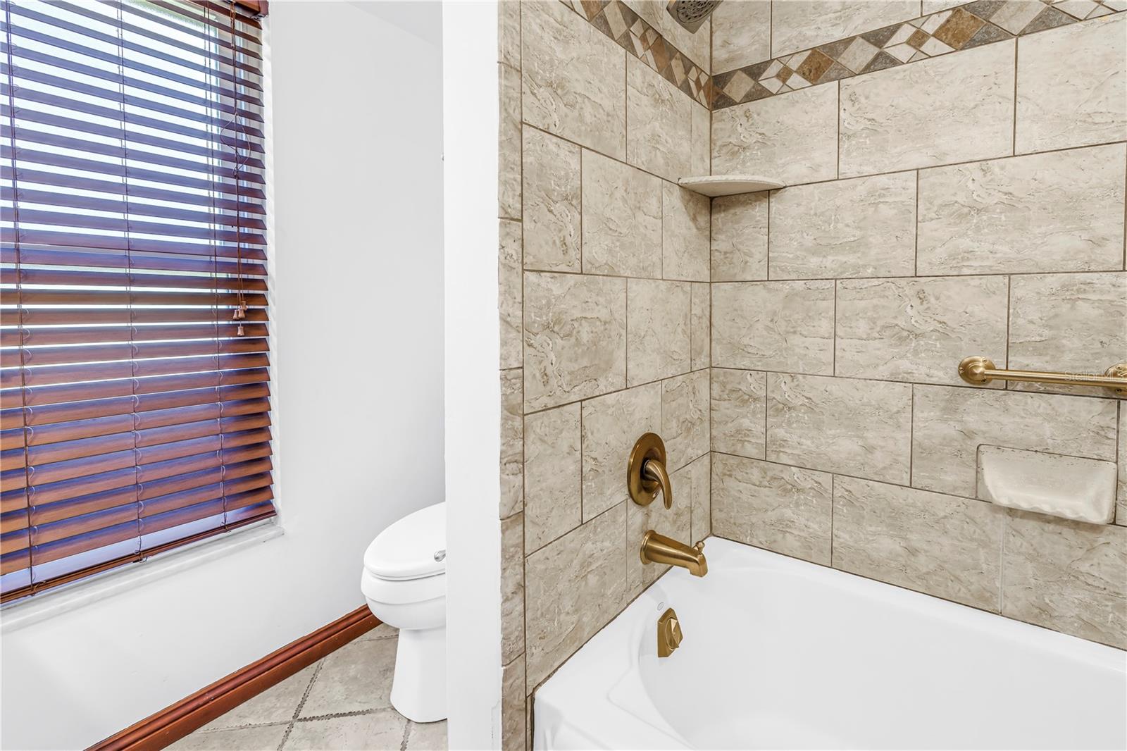 VENETIAN ISLES - Residential