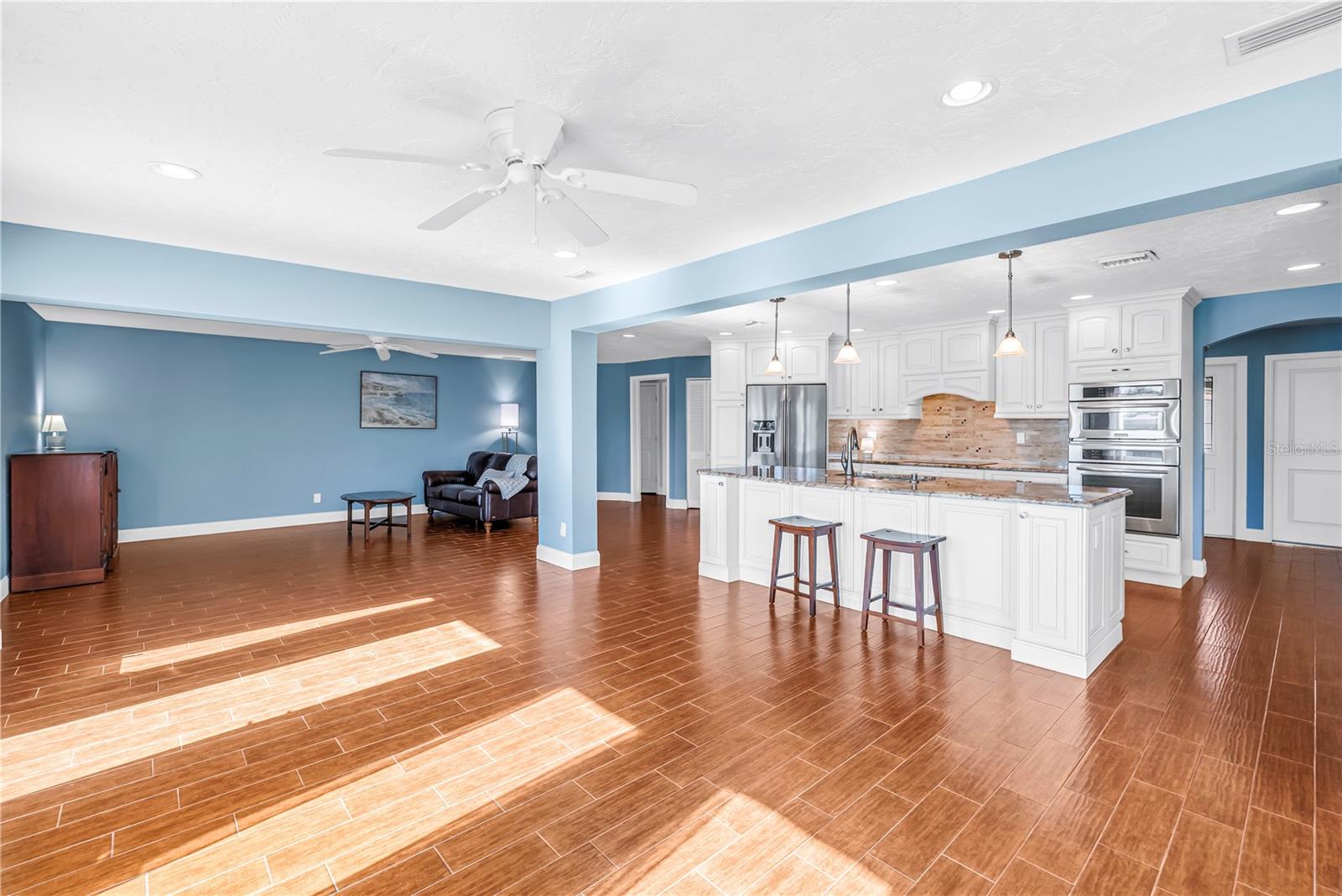 VENETIAN ISLES - Residential