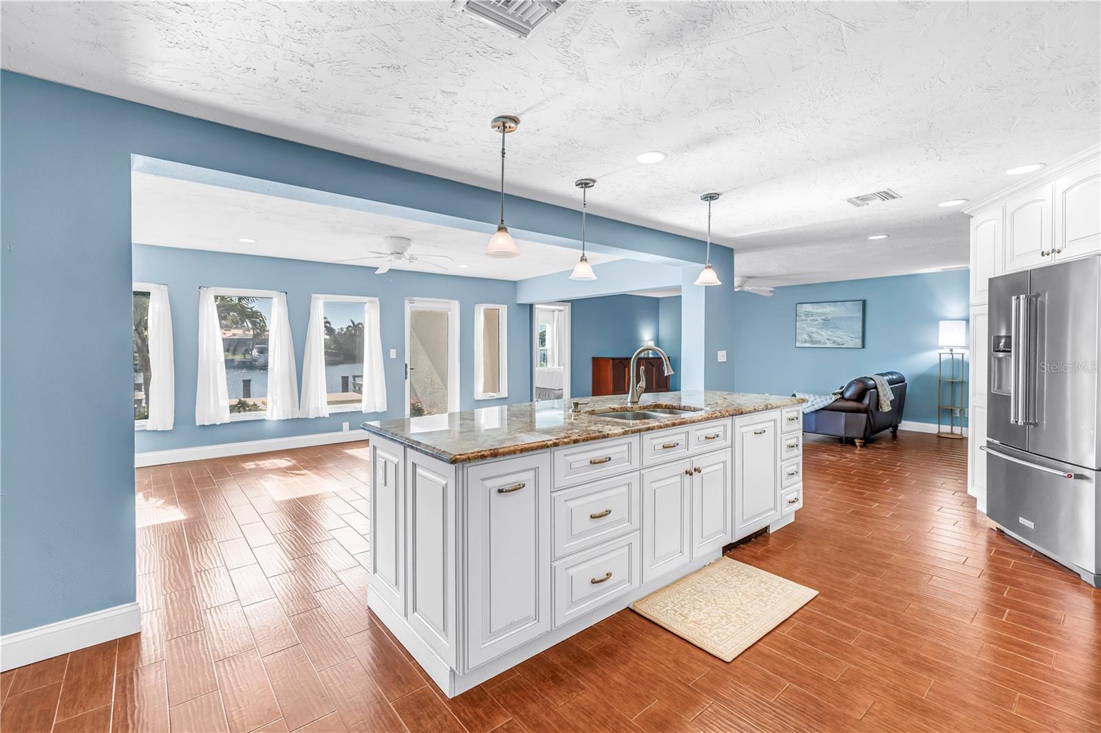 VENETIAN ISLES - Residential