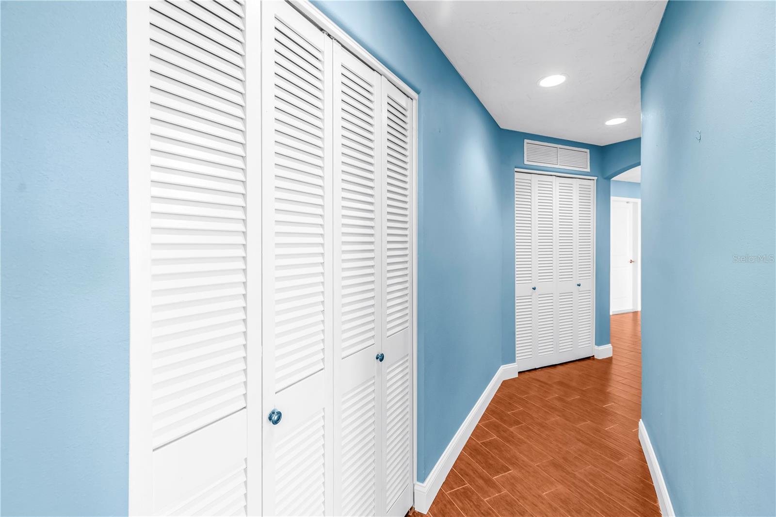 VENETIAN ISLES - Residential