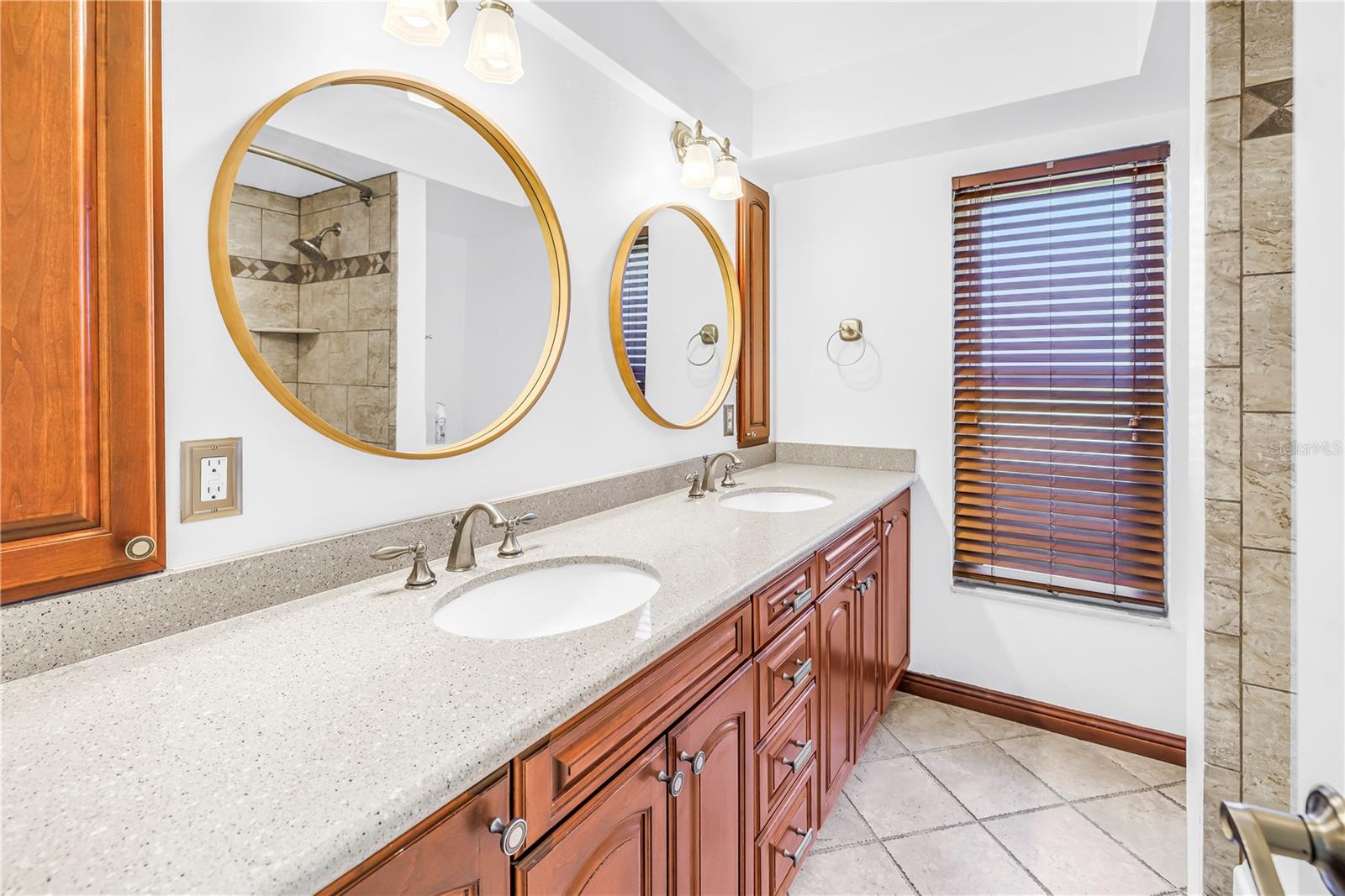 VENETIAN ISLES - Residential