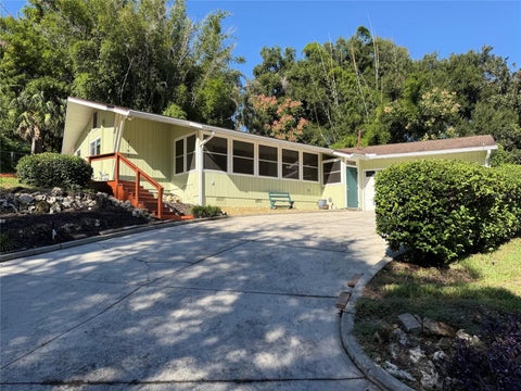 Photo of 1765 Hilltop Drive, Mount Dora, FL 32757 (MLS # G5119276)