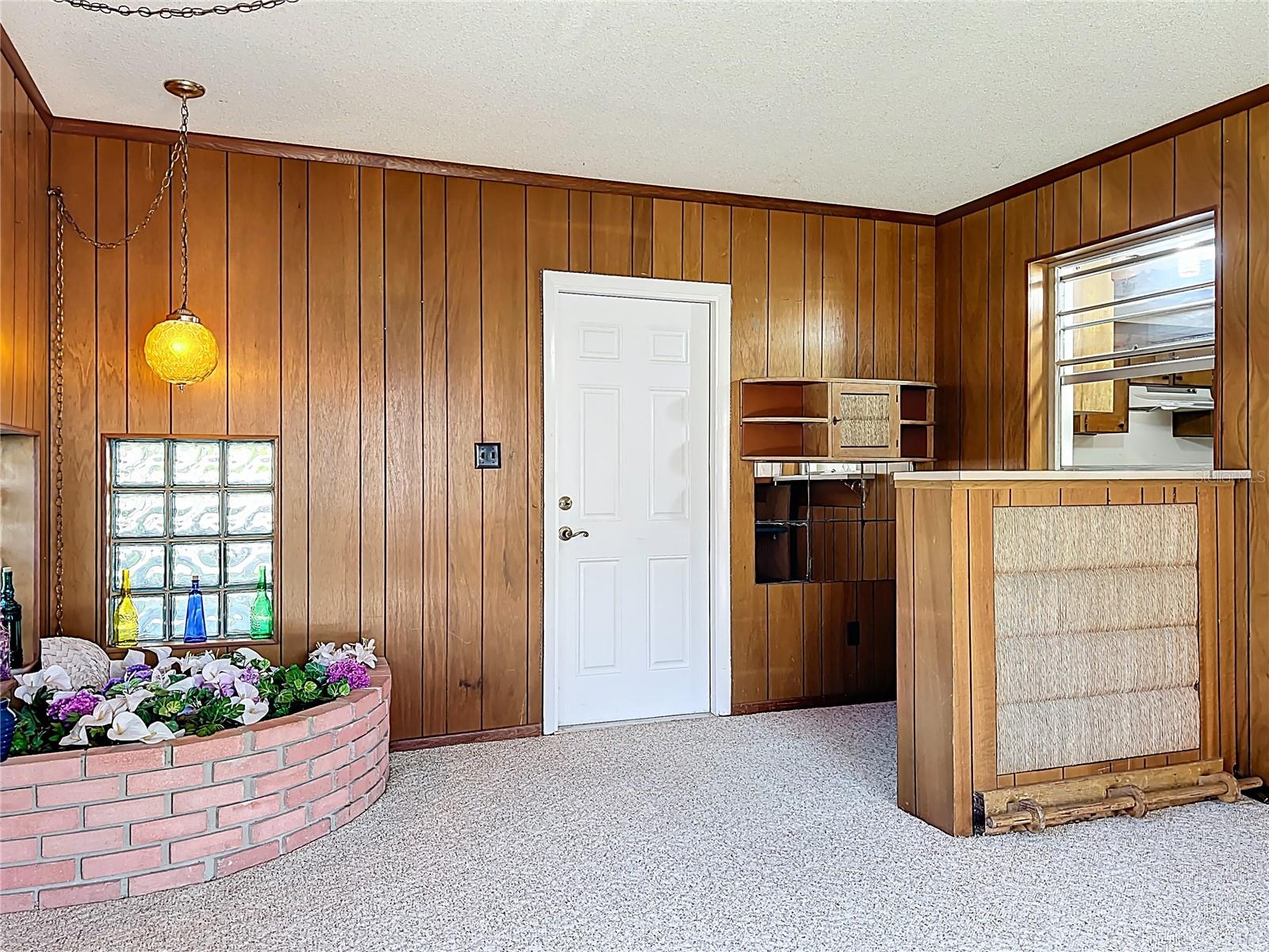 QUEEN ACRES ANNEX - Residential