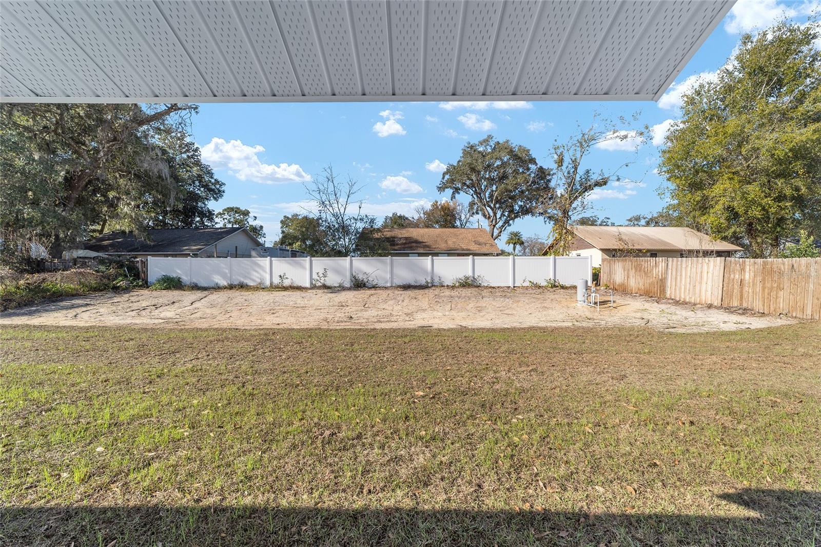 SILVER SPRINGS SHORES - Residential