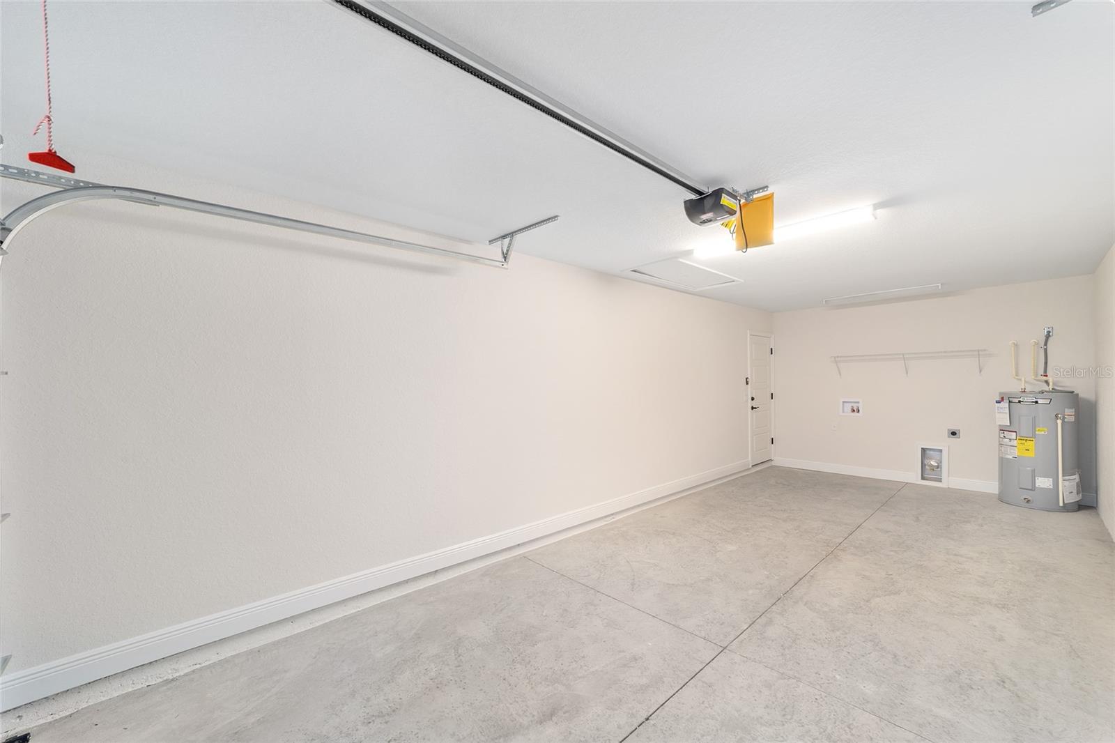 SILVER SPRINGS SHORES - Residential