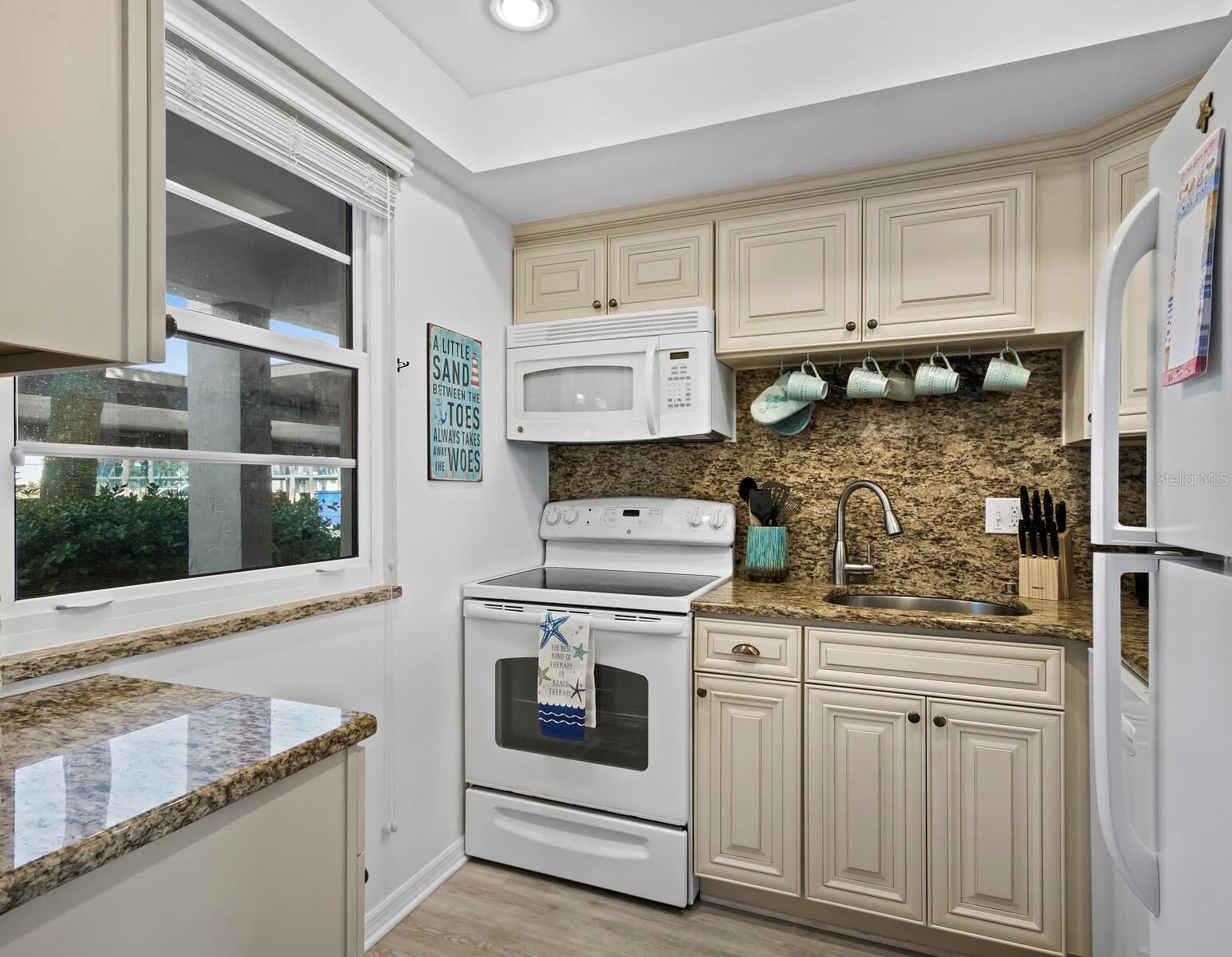 LONGBOAT HARBOUR - Residential