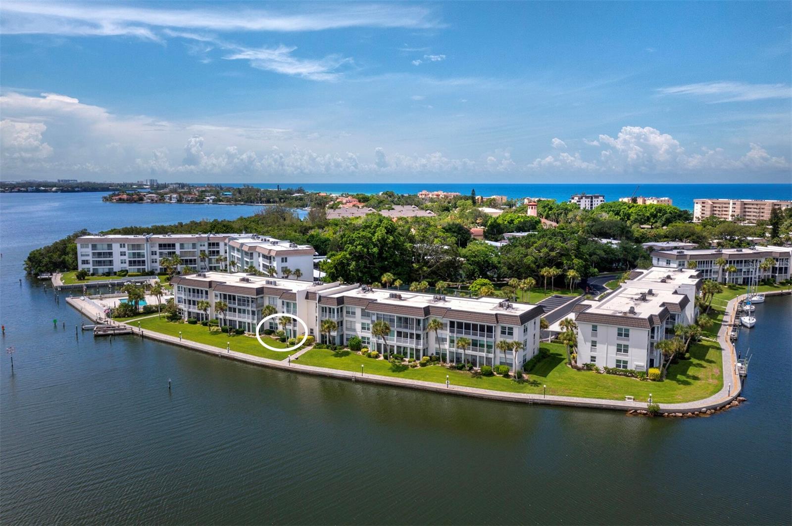 LONGBOAT HARBOUR - Residential