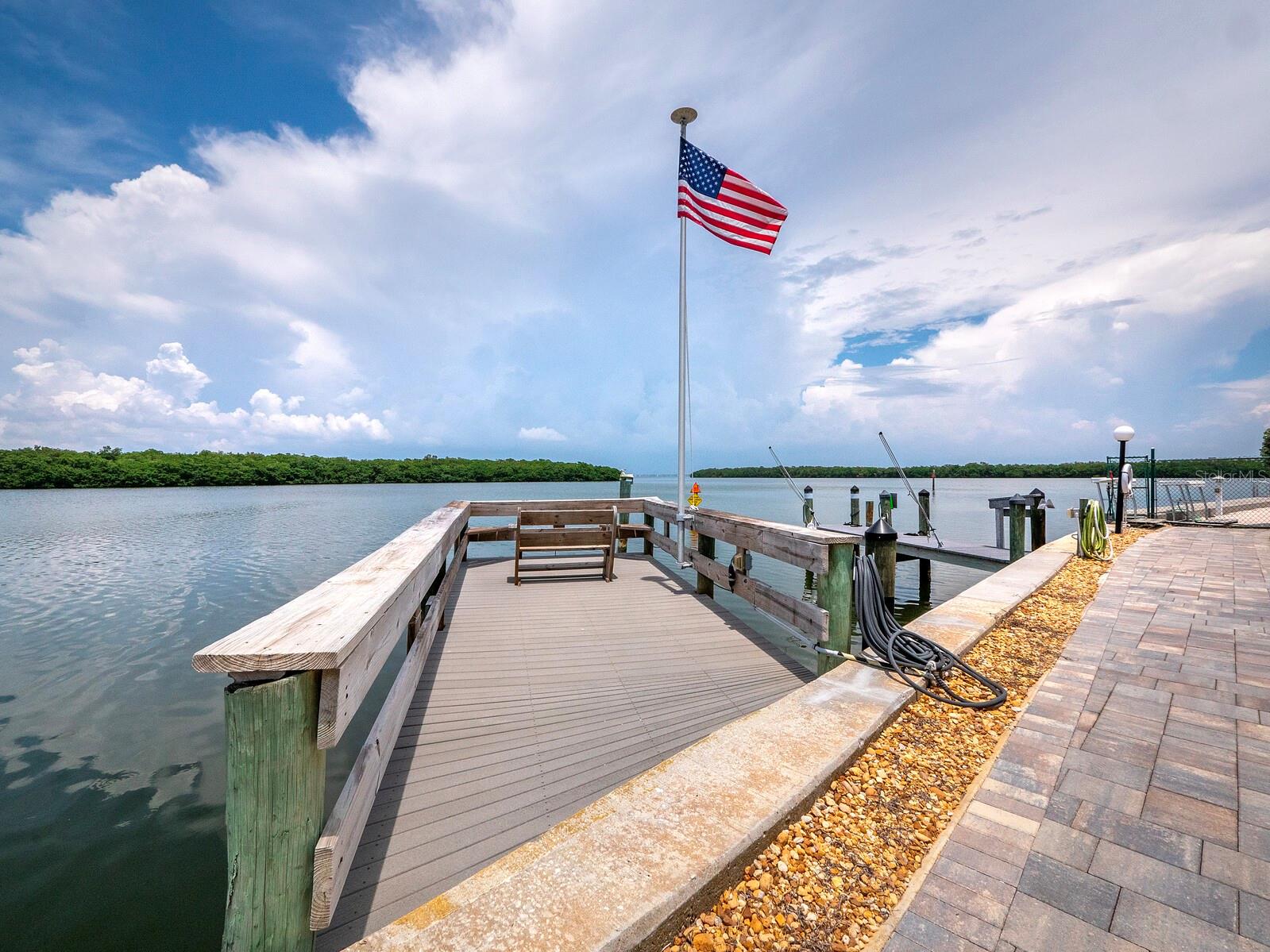 LONGBOAT HARBOUR - Residential