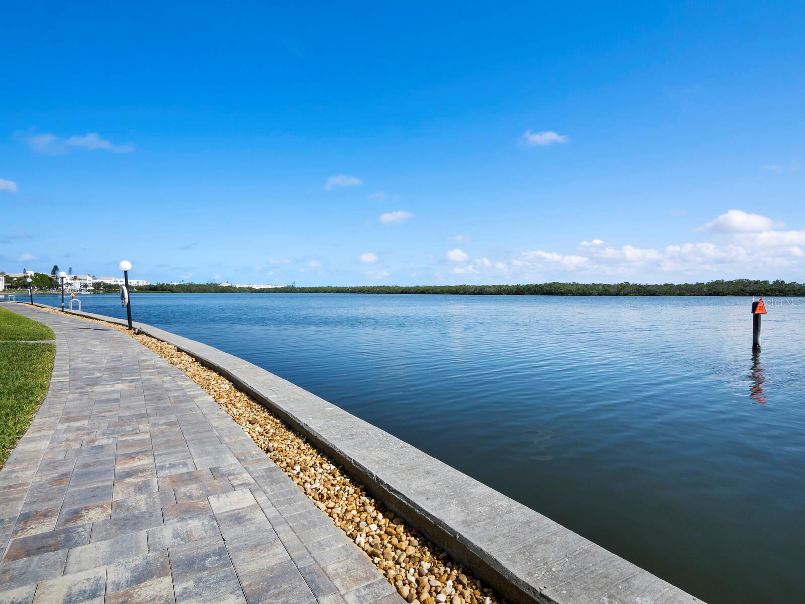 LONGBOAT HARBOUR - Residential