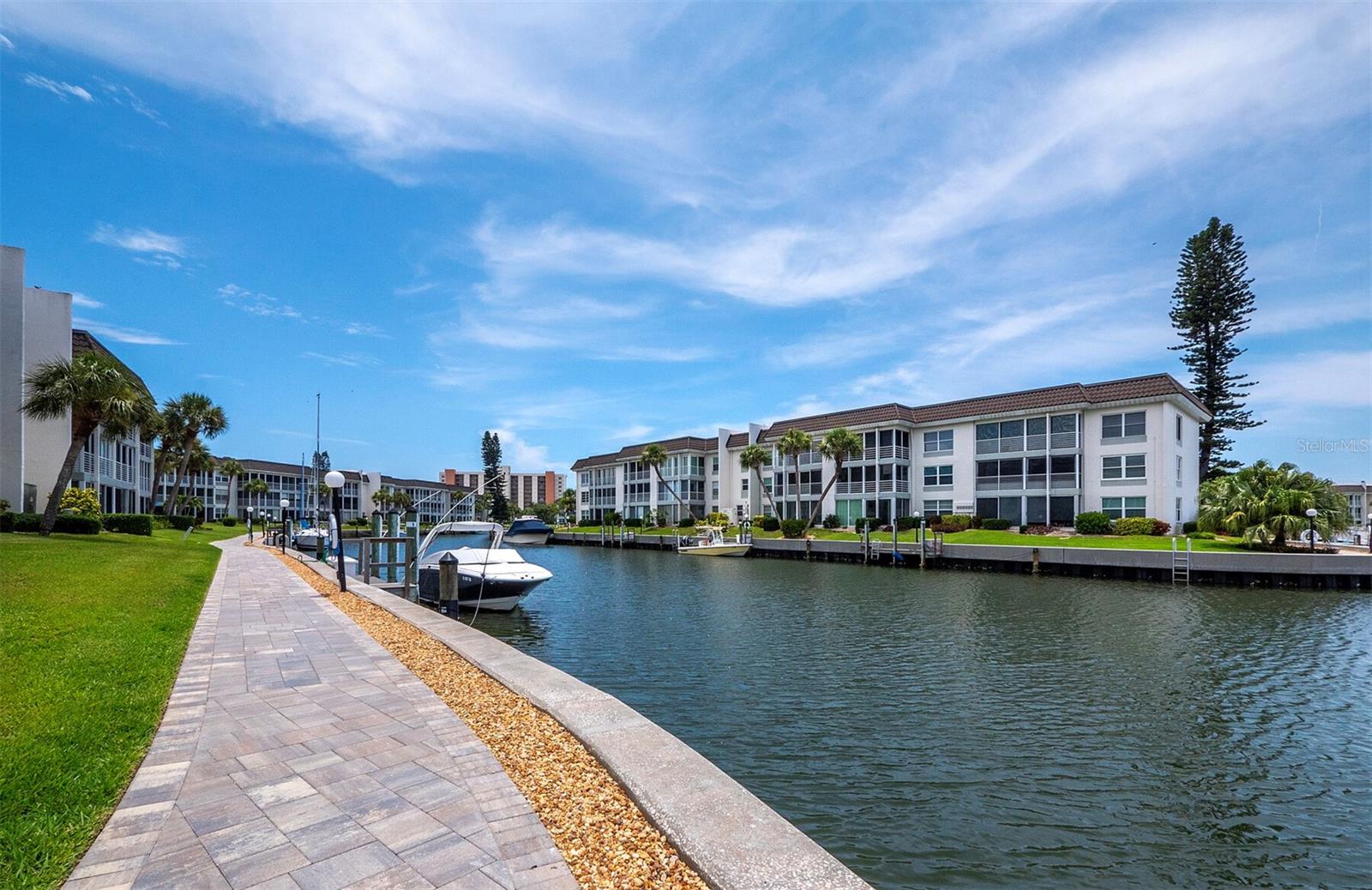 LONGBOAT HARBOUR - Residential