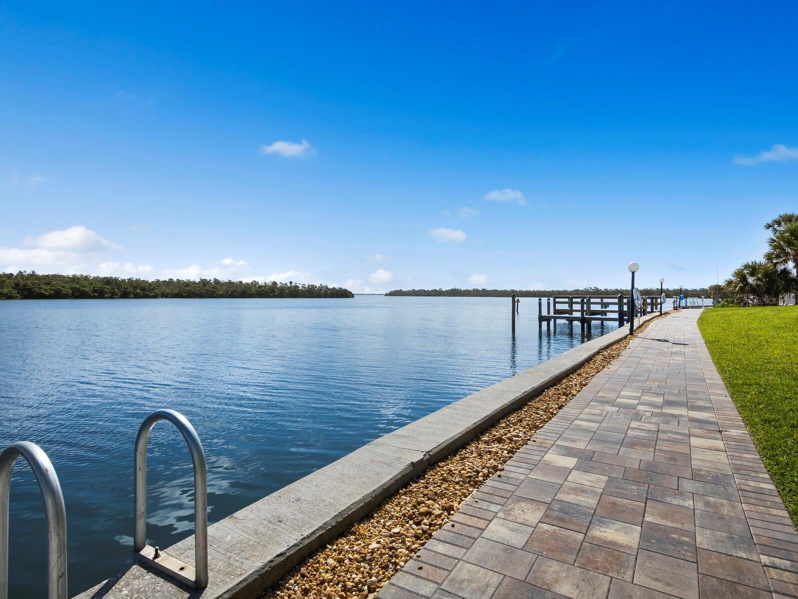 LONGBOAT HARBOUR - Residential