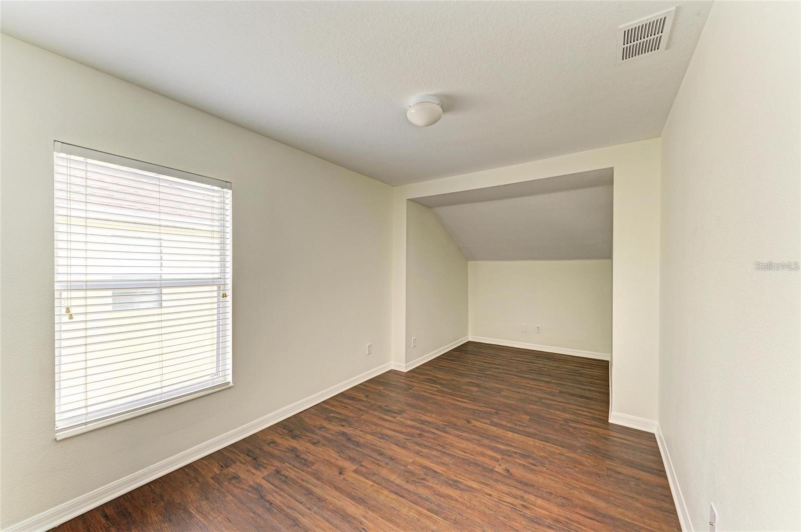 GREENBROOK VILLAGE SUBPHASE GG - Residential Lease