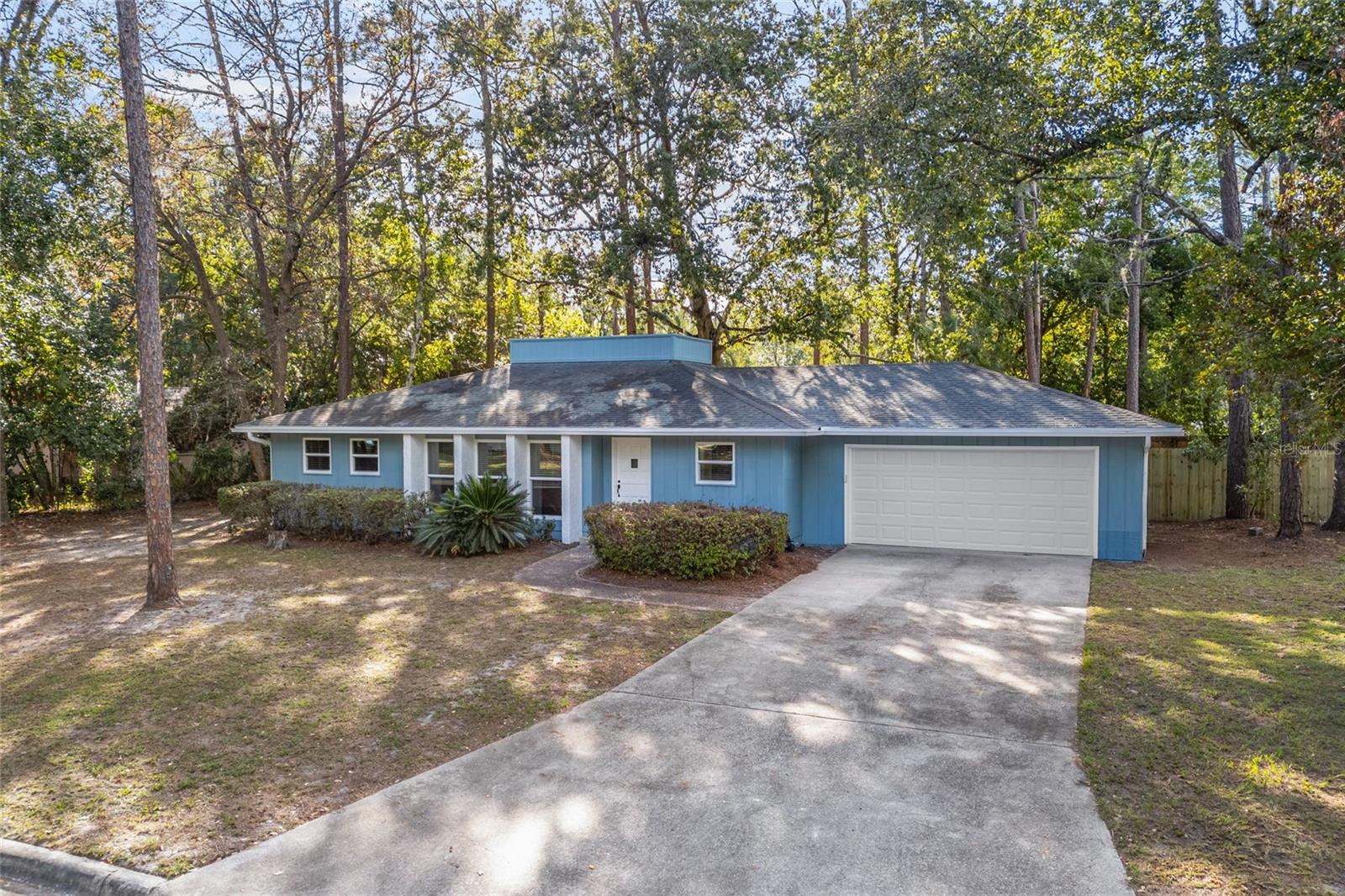 NORTHWOOD OAKS - Residential