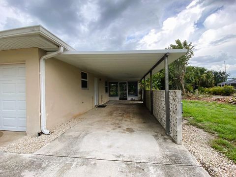 A home in PORT CHARLOTTE