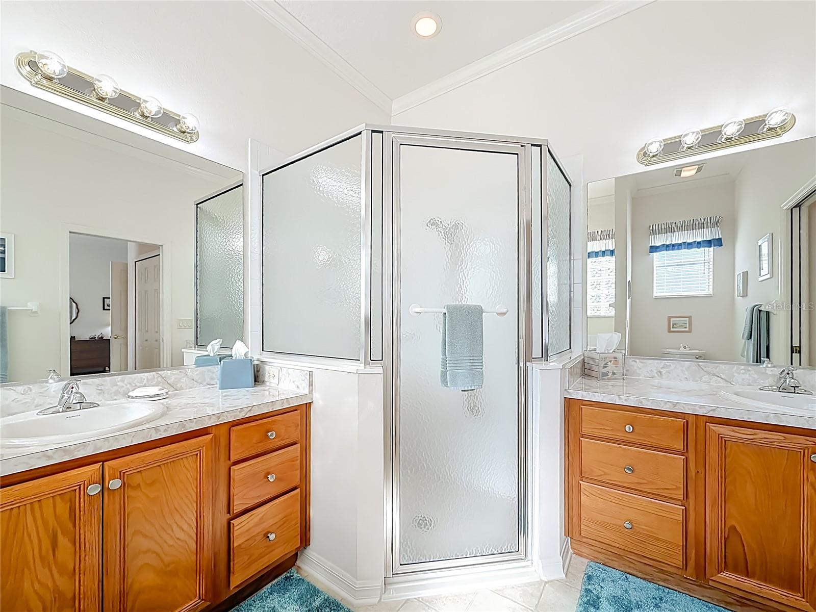 PLANTATION AT LEESBURG GLENDALE VILLAGE - Residential