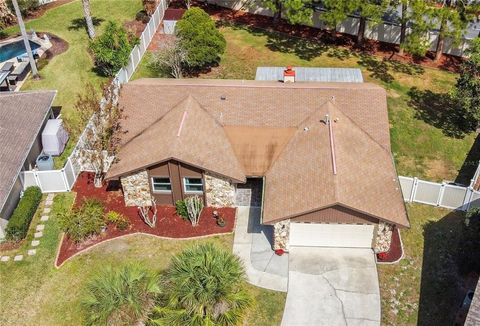 A home in LAKE MARY