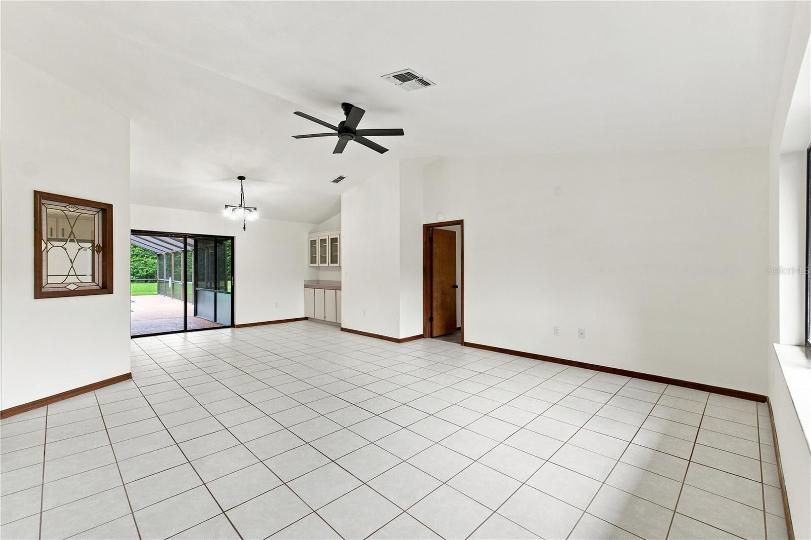 15125 WILLOWOOD LANE