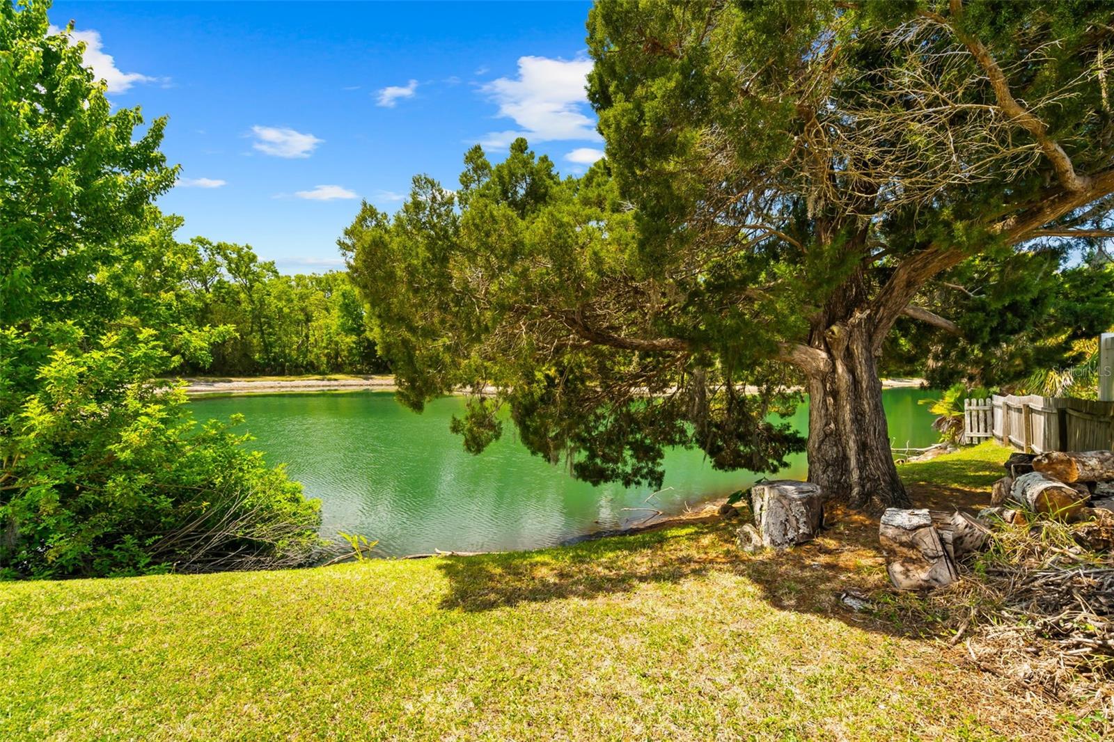 BRIARWOODS - Residential