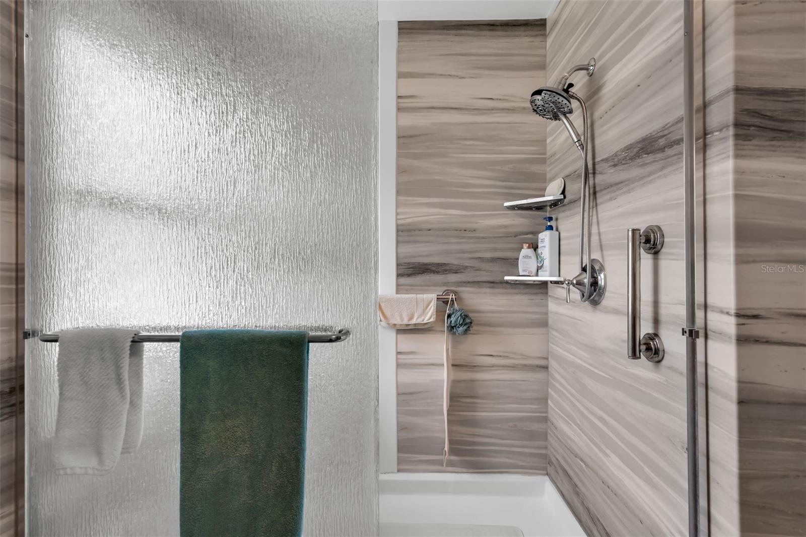 BRIARWOODS - Residential