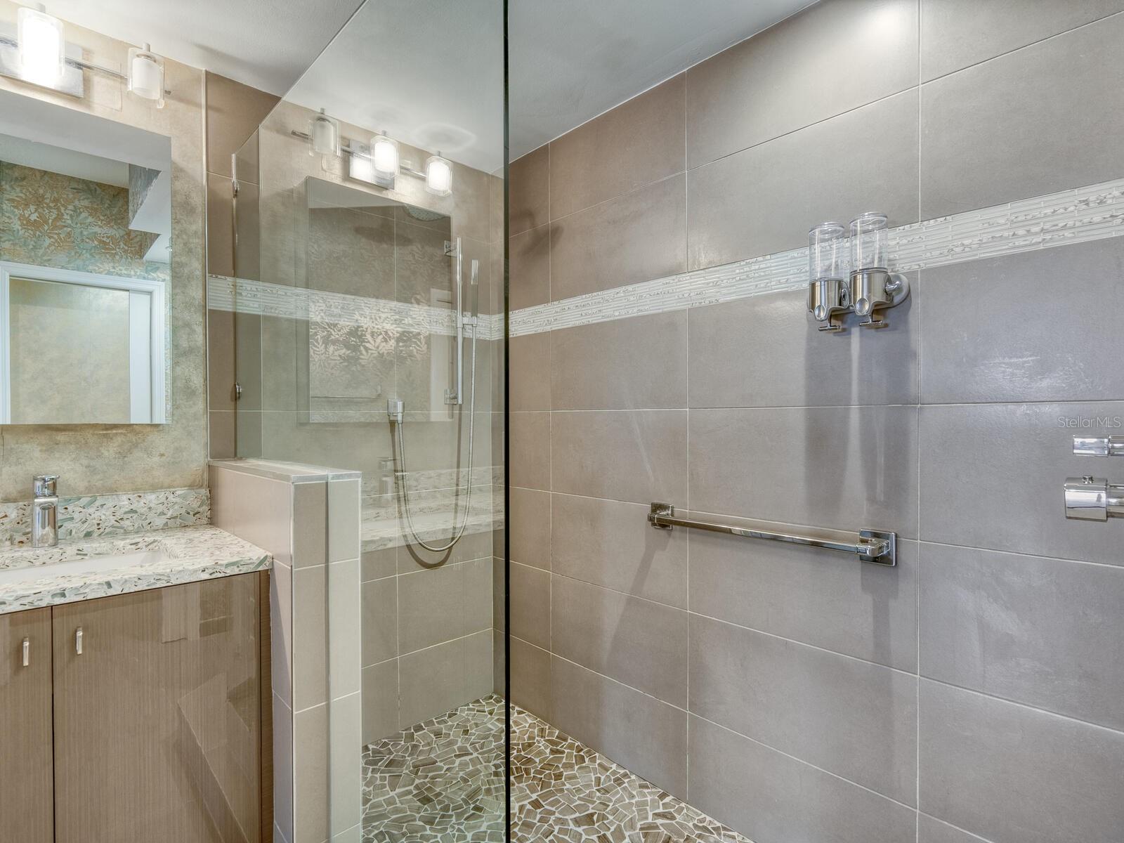 EAGLES POINT AT THE LANDINGS 1 - Residential