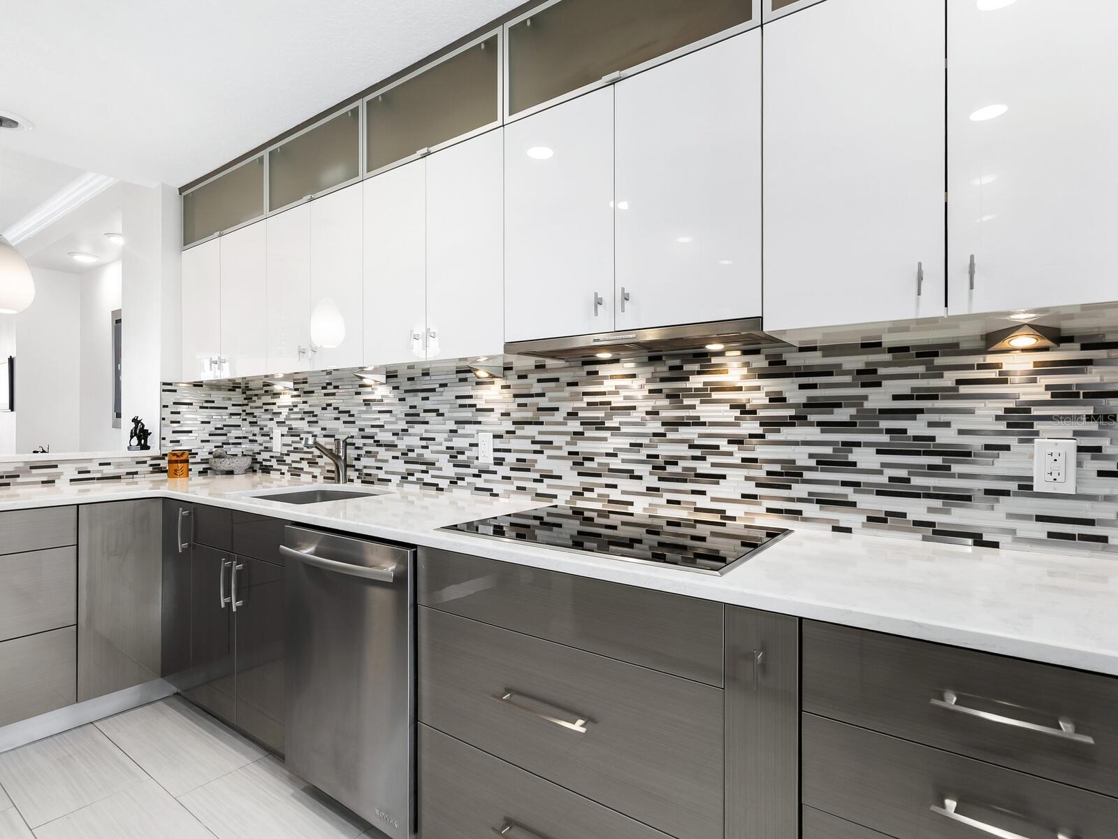 EAGLES POINT AT THE LANDINGS 1 - Residential