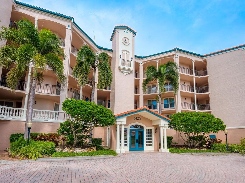 Photo of 5420 Eagles Point Circle #105, Sarasota, FL 34231 (MLS # A4663877)